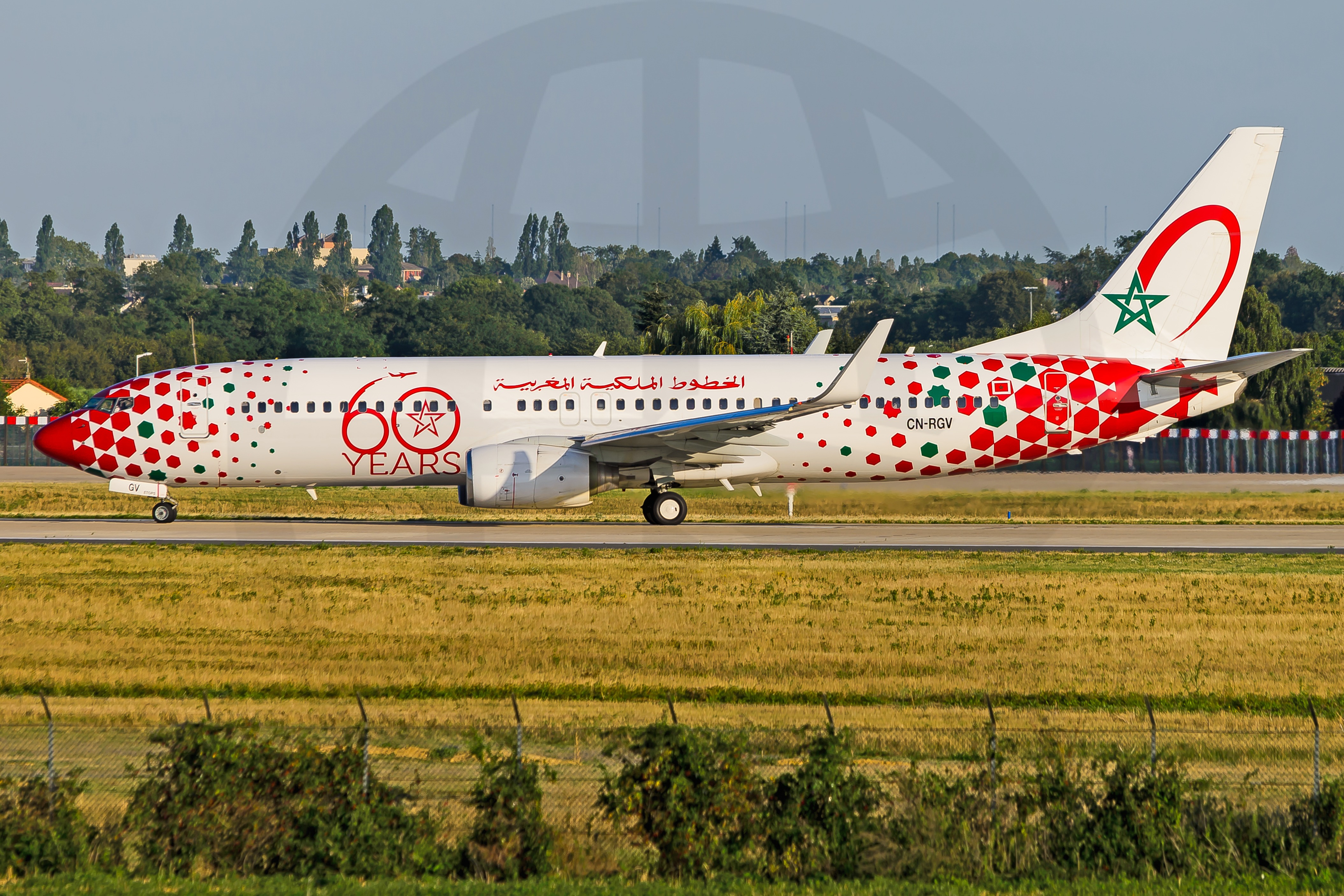 Full size: Royal Air Maroc Boeing 737-800 CN-RGV at Paris Orly Airport