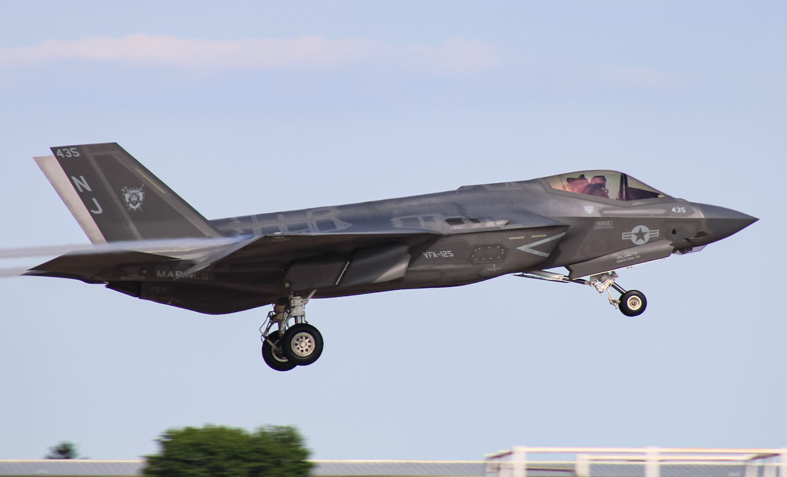 Full size: USN - United States Navy Lockheed Martin F-35 Lightning 169303 at Wittman Regional Airport