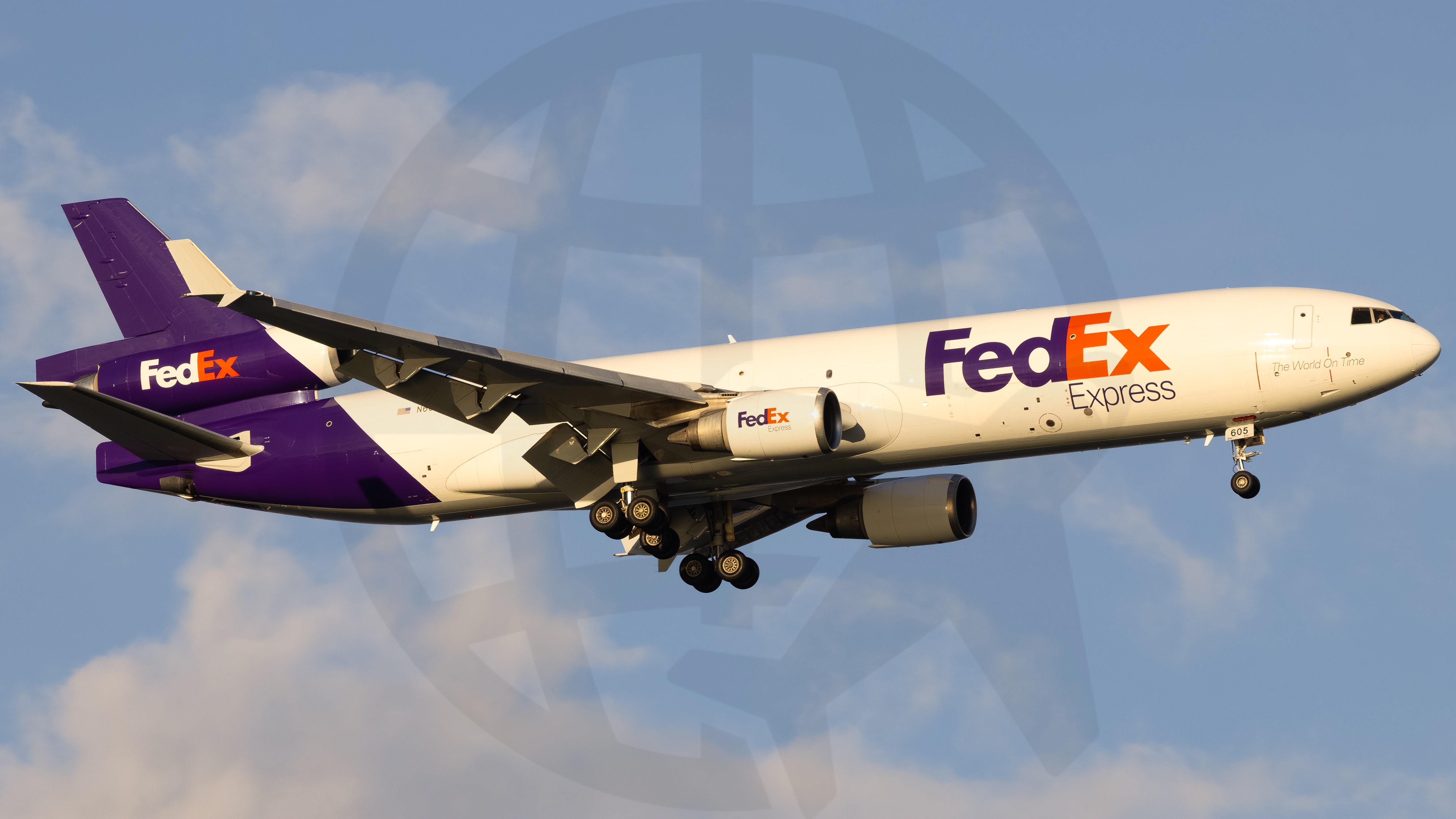 Full size: FedEx Express McDonald Douglas MD-11 N605FE at Singapore-Changi Airport
