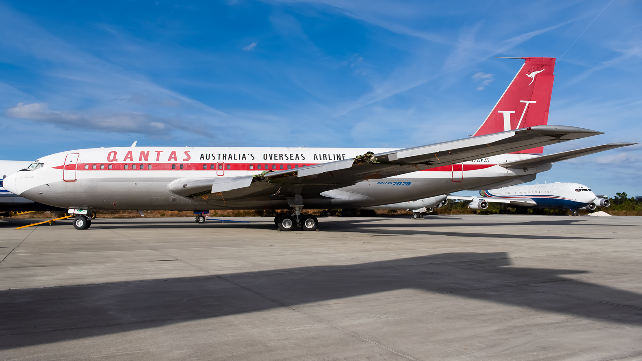 Full size: Jett Clipper Johnny Boeing 707 N707JT at Brunswick Golden Isles Airport