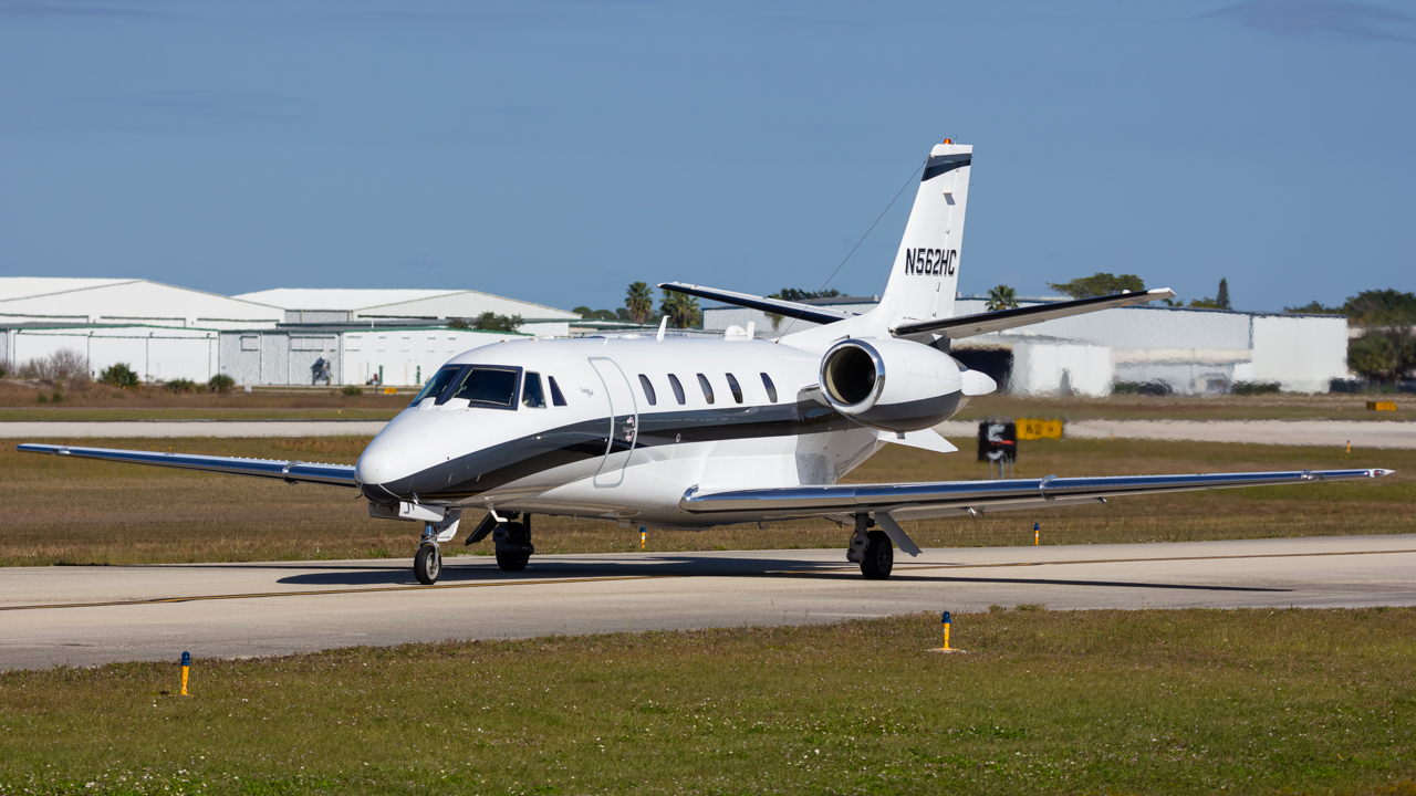 Full size: PRIVATE Cessna Citation 560XL Excel N562HC at Naples Municipal Airport