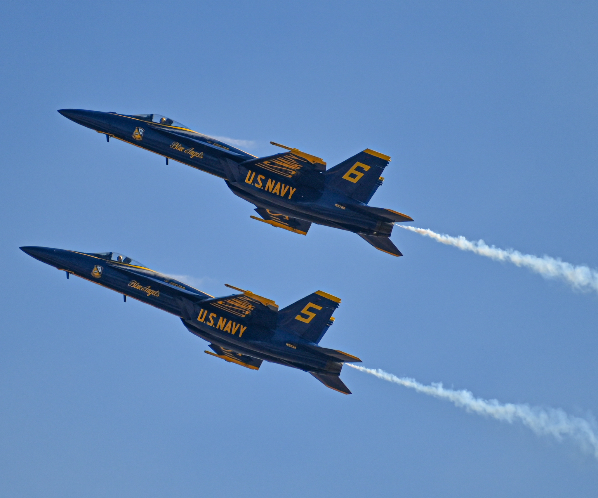 Full size: Blue Angels Boeing F/A-18E/F Super Hornet 165782 at Miramar MCAS (Joe Foss Field) Airport