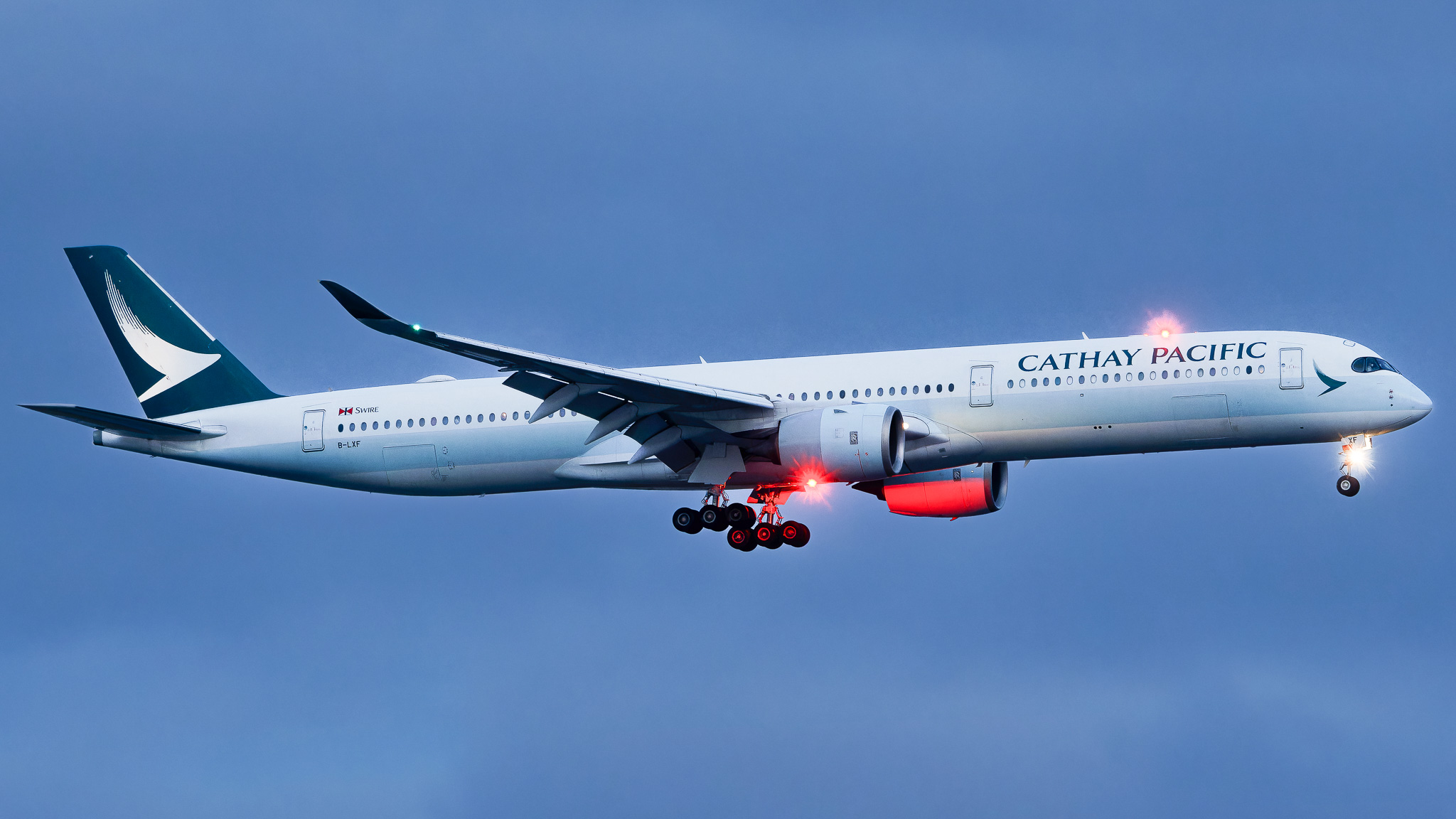 Full size: Cathay Pacific Airbus A350-1000 B-LXF at John F. Kennedy International Airport