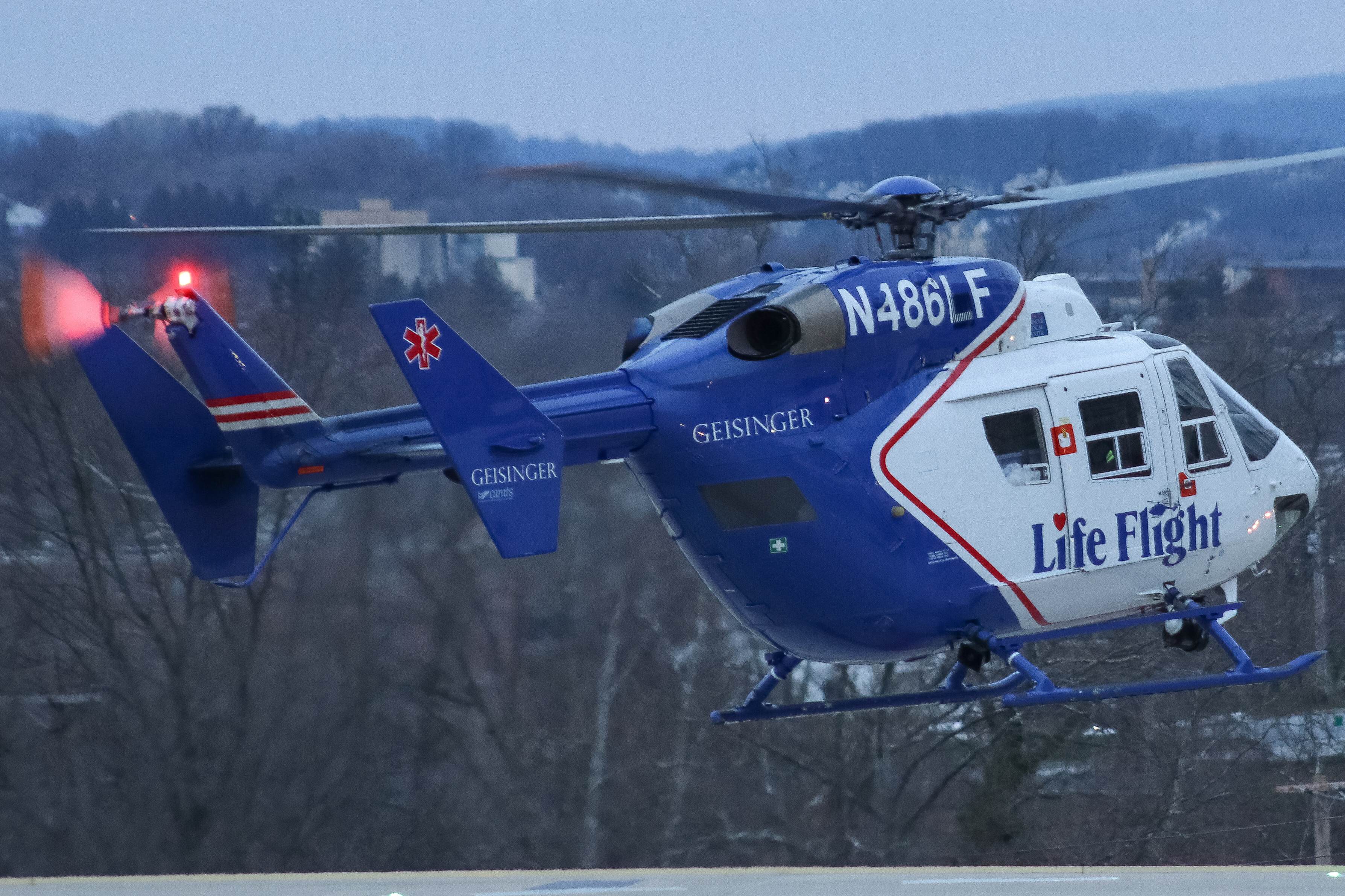 Full size: Life Flight  Eurocopter MBB-BK117 C1 N486LF at York Airport