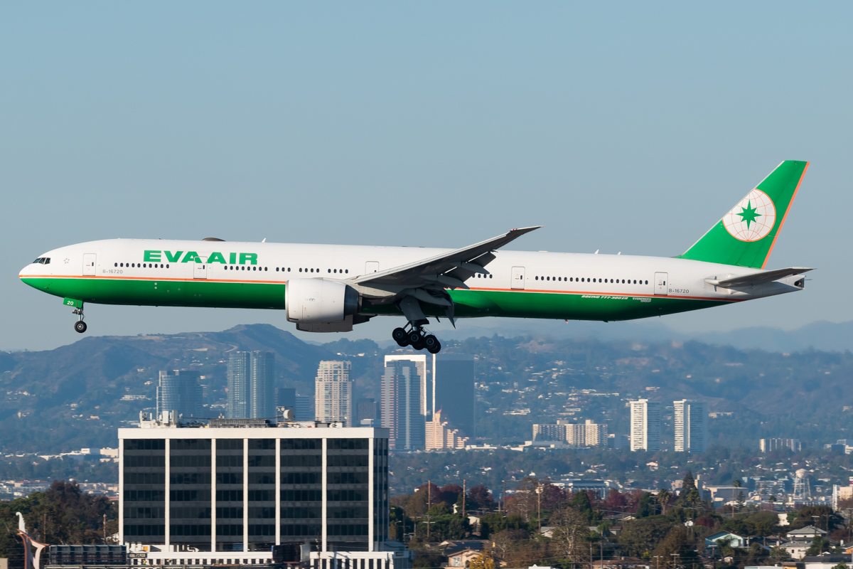 Full size: EVA Air Boeing 777-300ER B-16720 at Los Angeles International Airport