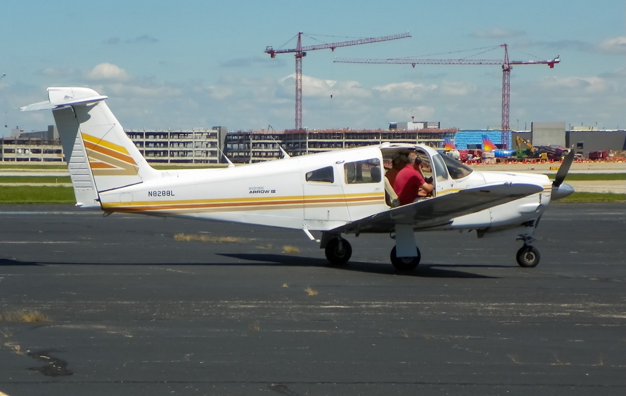 Full size: PRIVATE Piper Arrow N8288L at Cincinnati/Northern Kentucky International Airport