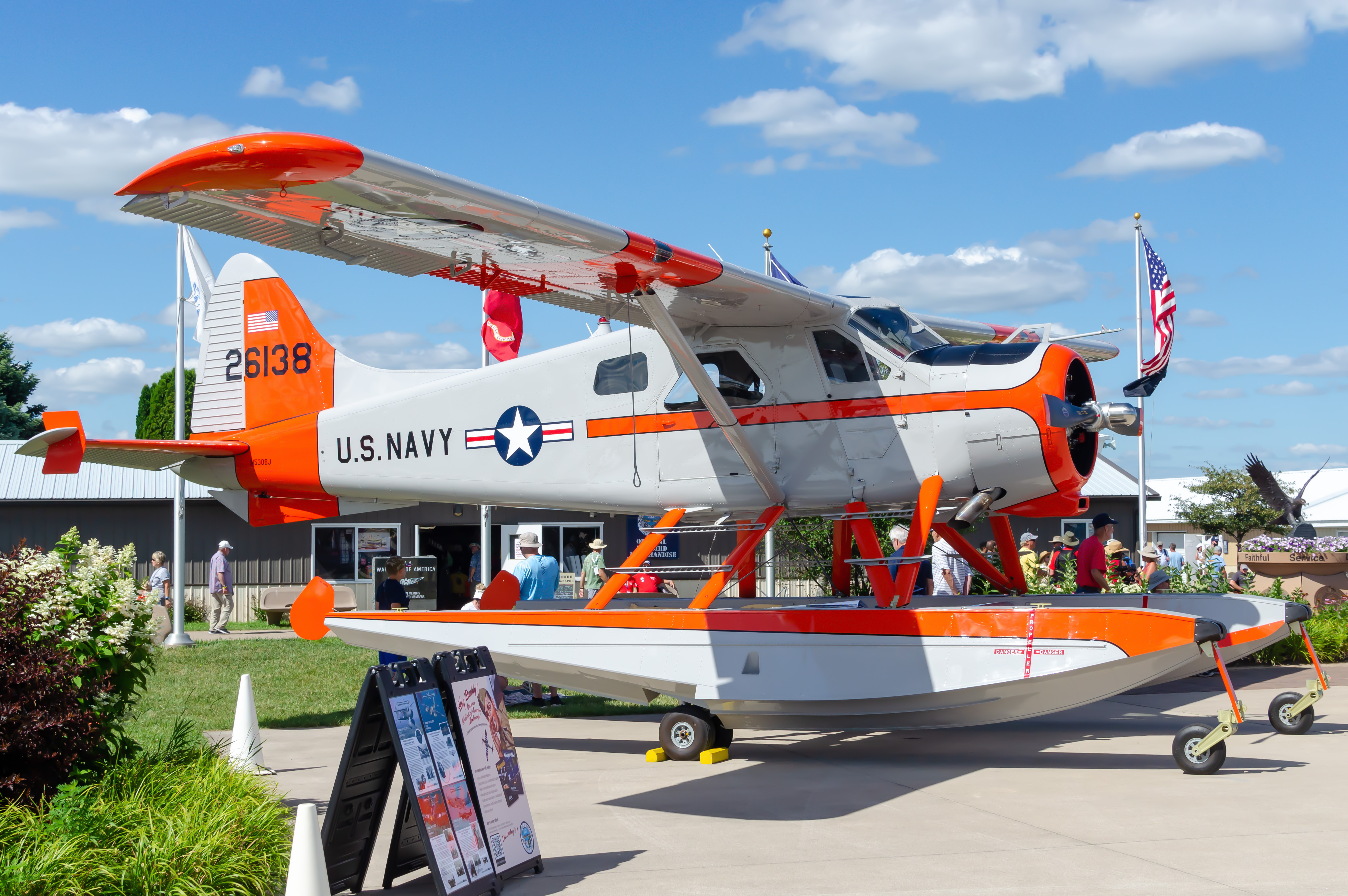 Full size: PRIVATE De Havilland DHC-2 N530BJ at Wittman Regional Airport