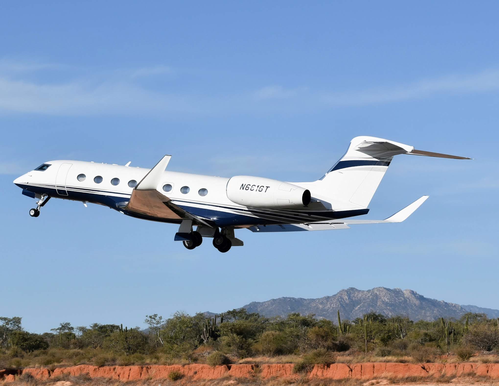 Full size: Rhys Vineyards LLC Gulfstream G650 N661GT at Aeropuerto de Cabo San Lucas Internacional
