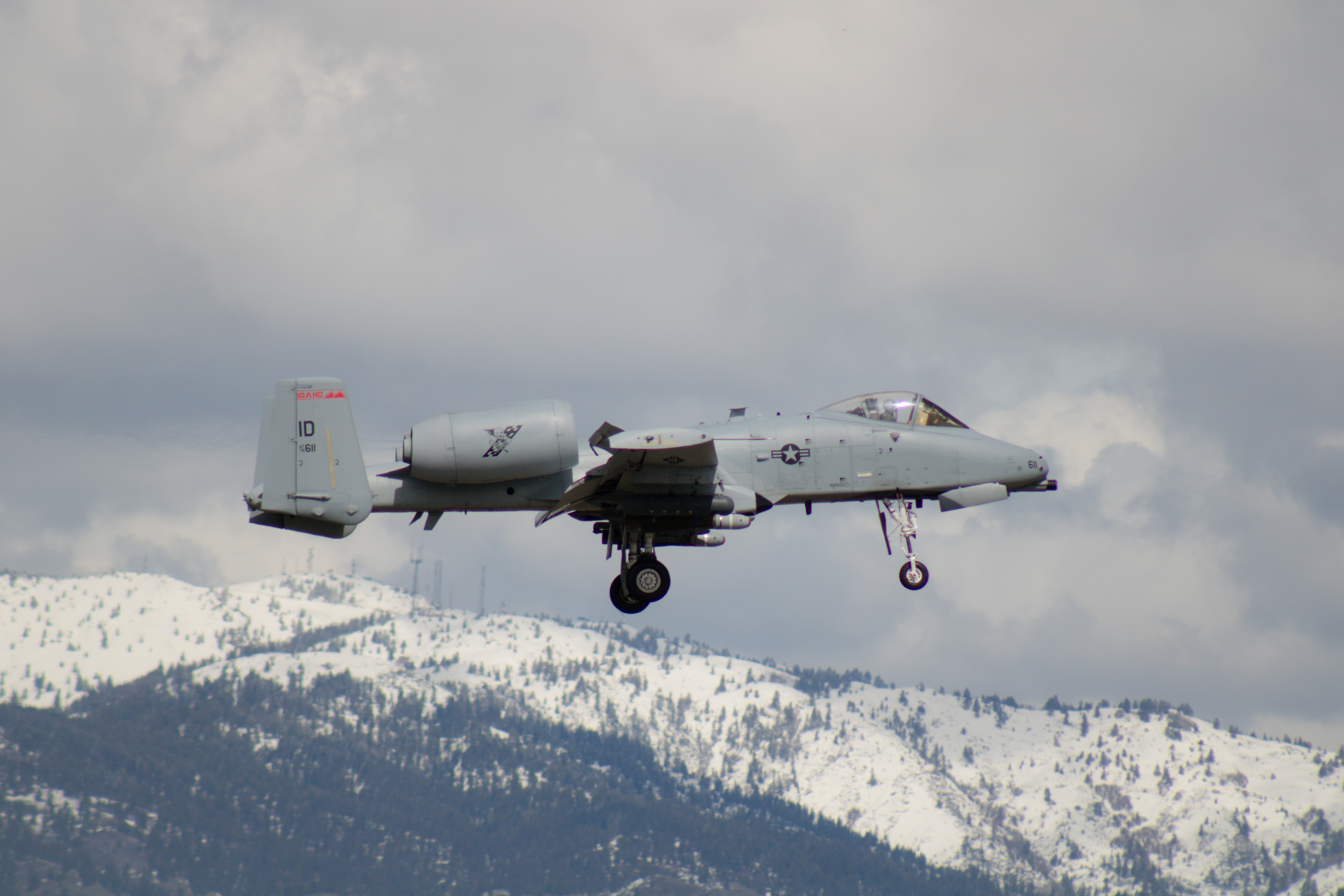 Full size: Air National Guard Fairchild A-10 Thunderbolt 78-0611 at Boise Air Terminal/Gowen Field