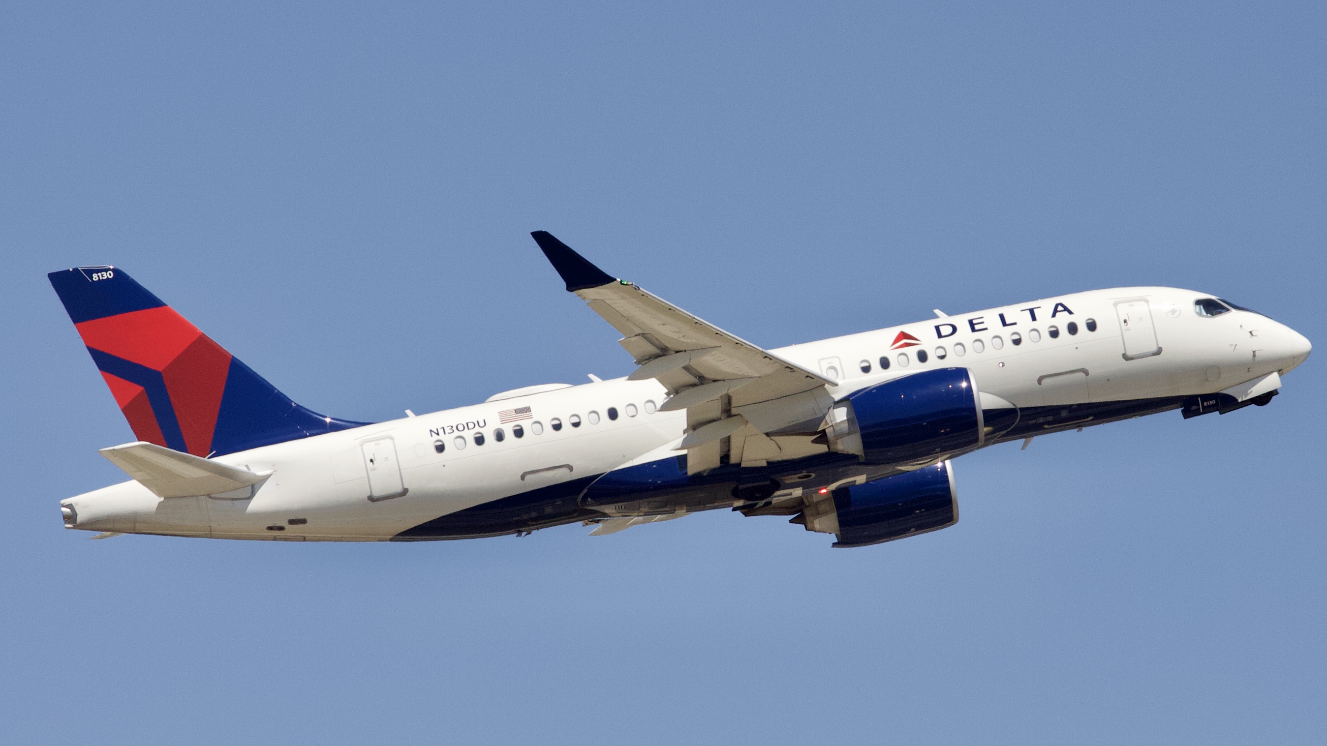 Full size: Delta Airlines Airbus A220-100 N130DU at Houston-George Bush Intercontinental Airport