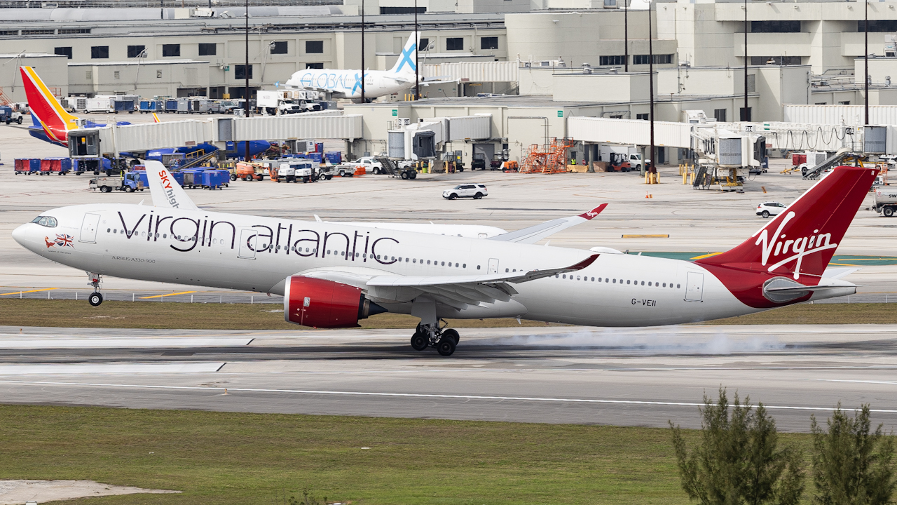 Full size: Virgin Atlantic Airbus A330-900 G-VEII at Miami International Airport