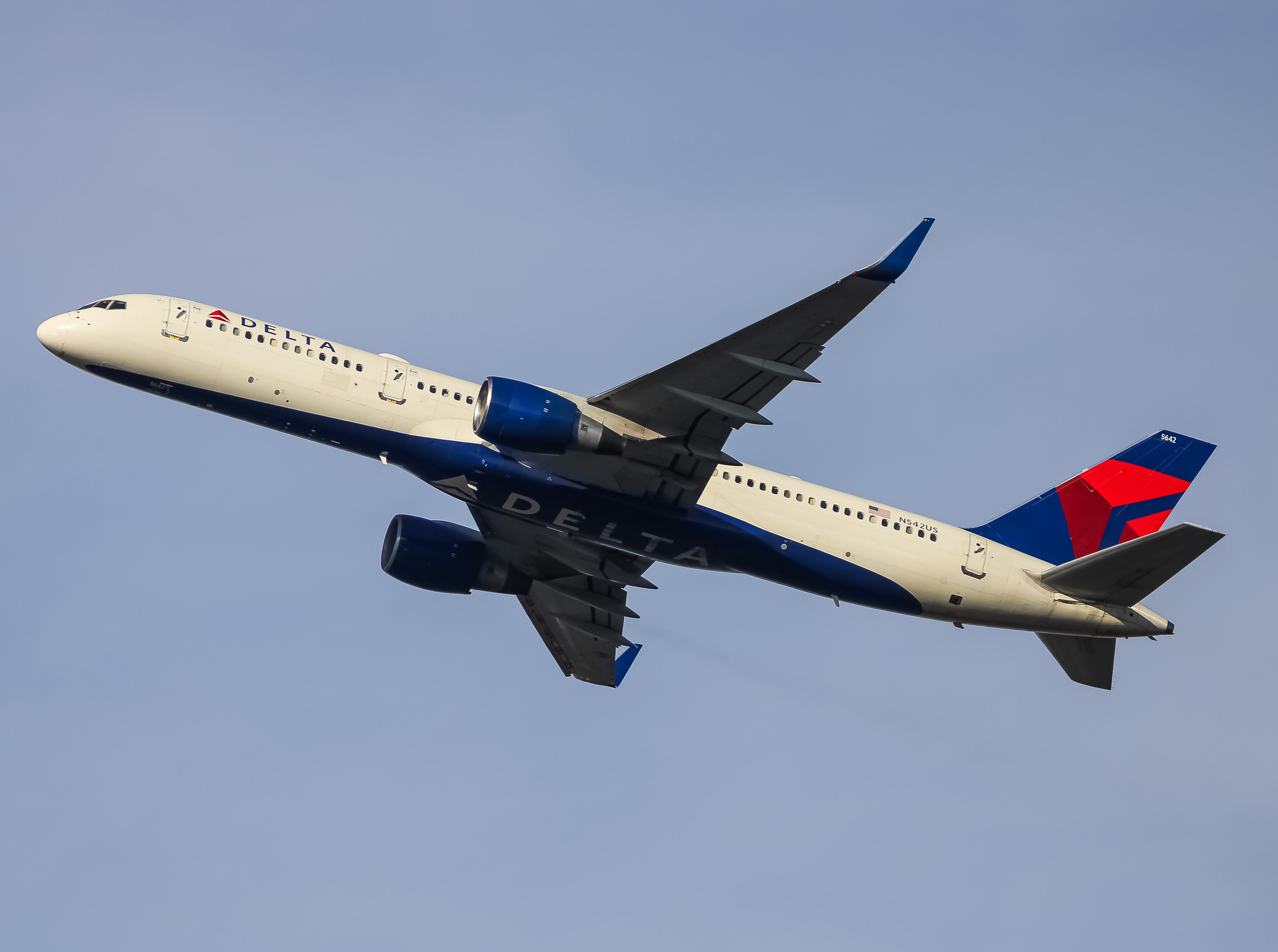 Full size: Delta Airlines Boeing 757-200 N542US at Baltimore/Washington International Thurgood Marshall Airport