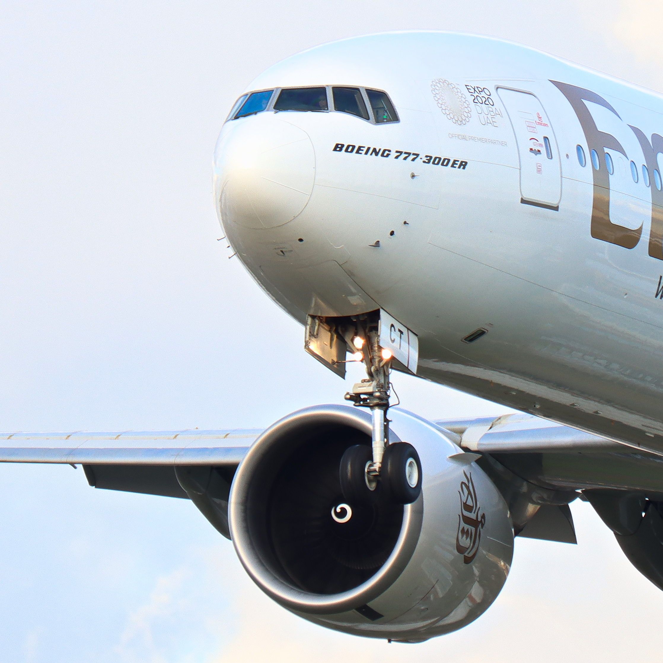 Full size: Emirates Boeing 777-300ER A6-ECT at London Heathrow International Airport