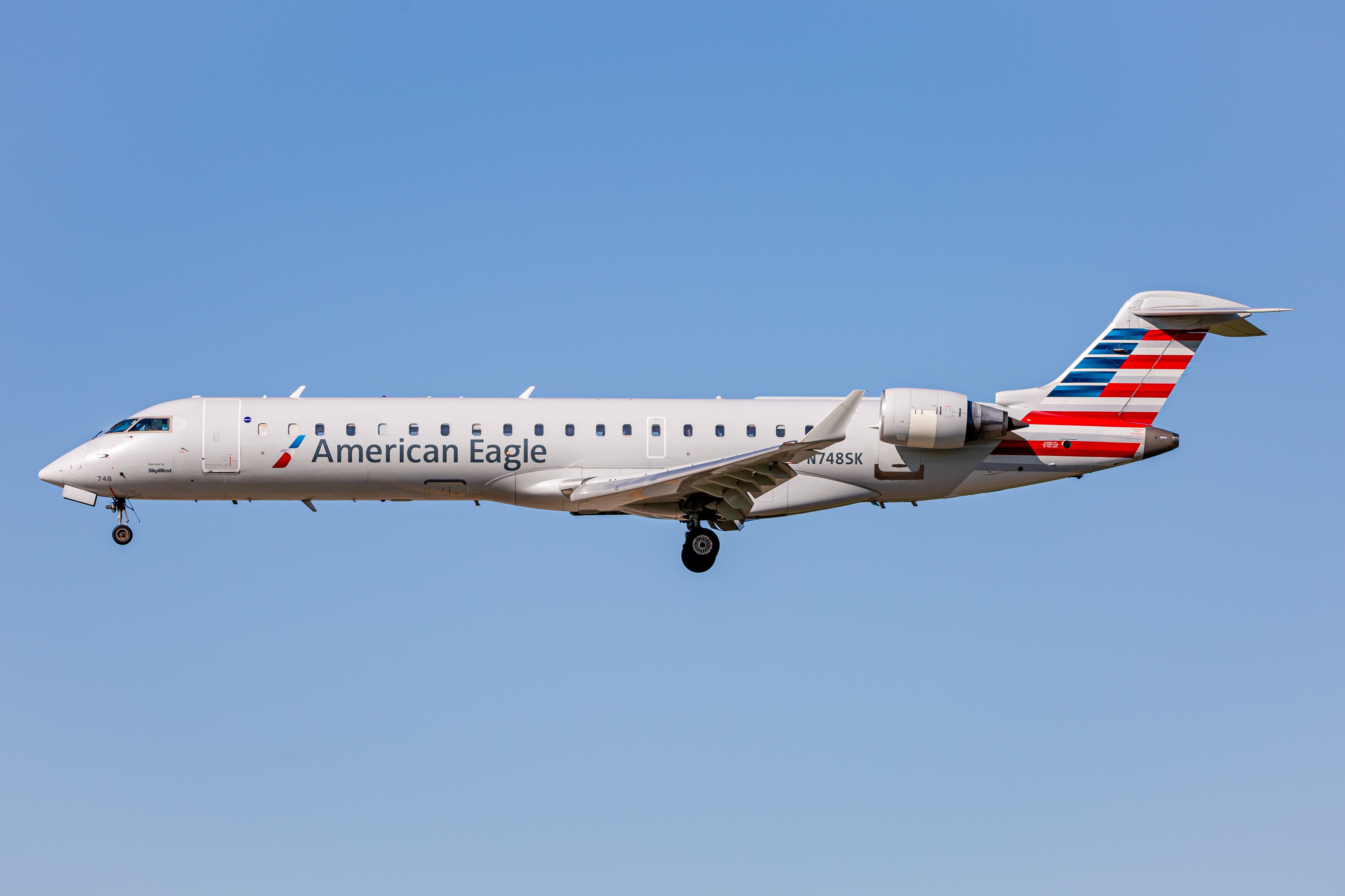 Full size: American Eagle Mitsubishi CRJ-700 N748SK at Baltimore/Washington International Thurgood Marshall Airport