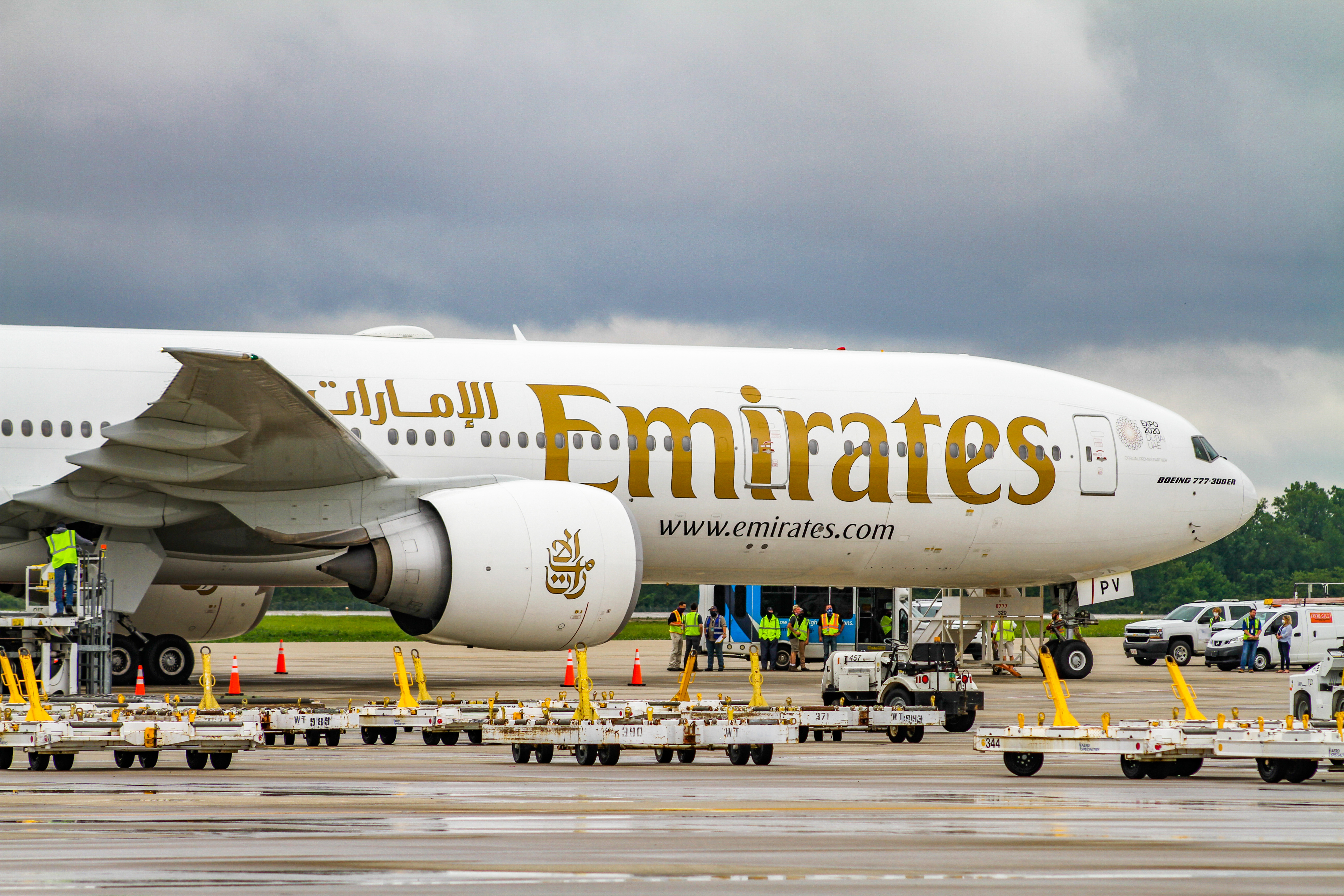 Full size: Emirates Boeing 777-300ER A6-EPV at Rickenbacker International Airport