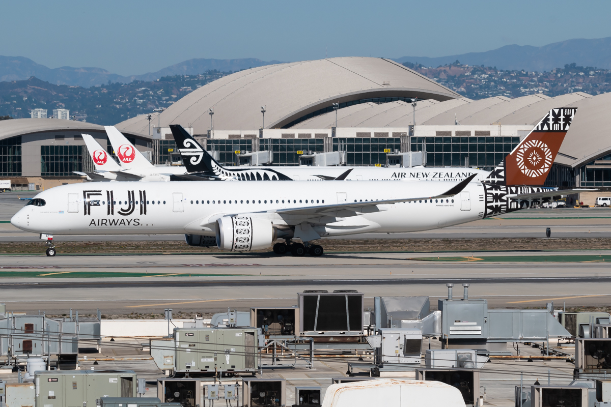 Full size: Fiji Airways Airbus A350-900 DQ-FAI at Los Angeles International Airport