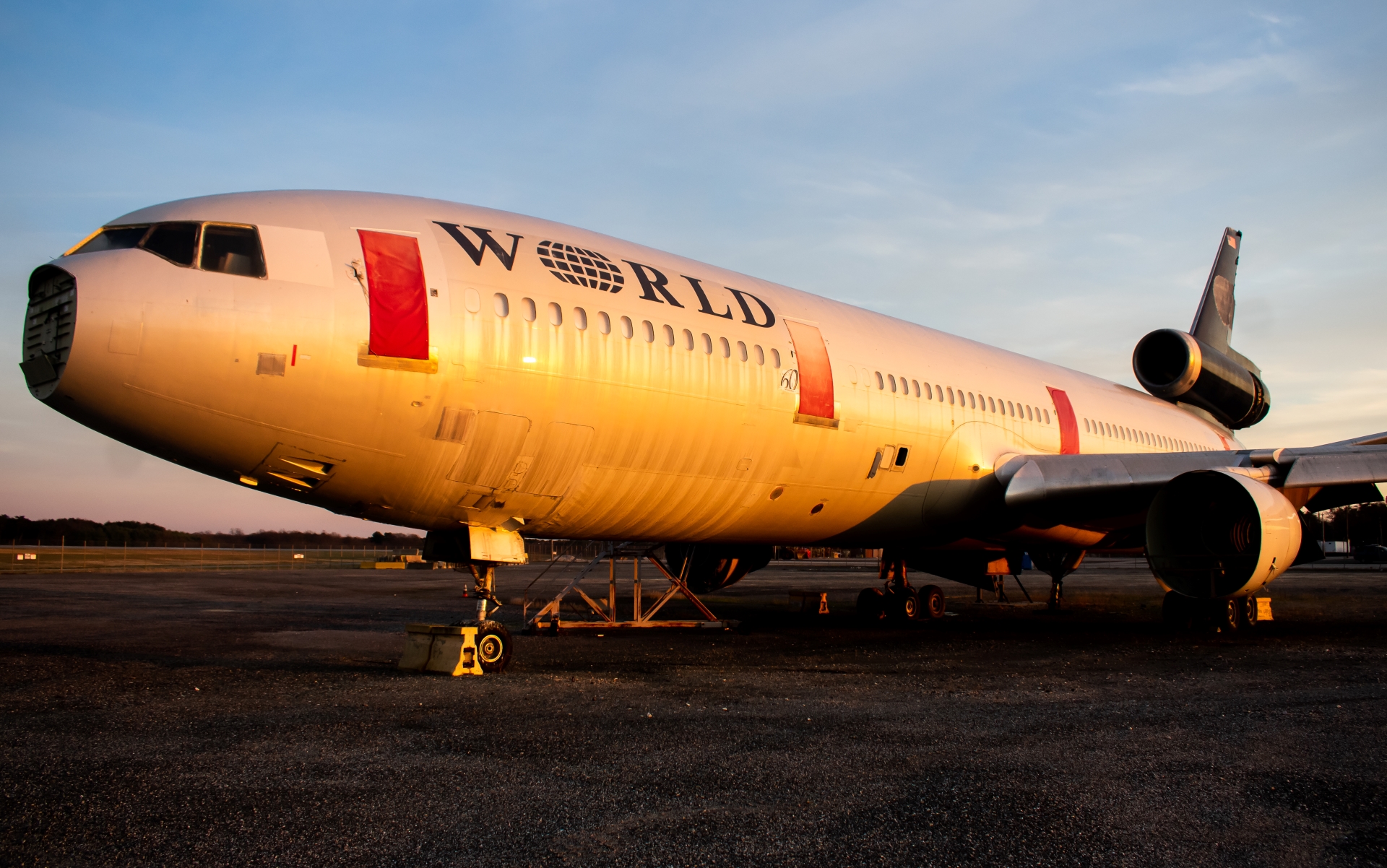 Full size: World Airways  McDonnell Douglas DC-10 N139WA at Baltimore/Washington International Thurgood Marshall Airport
