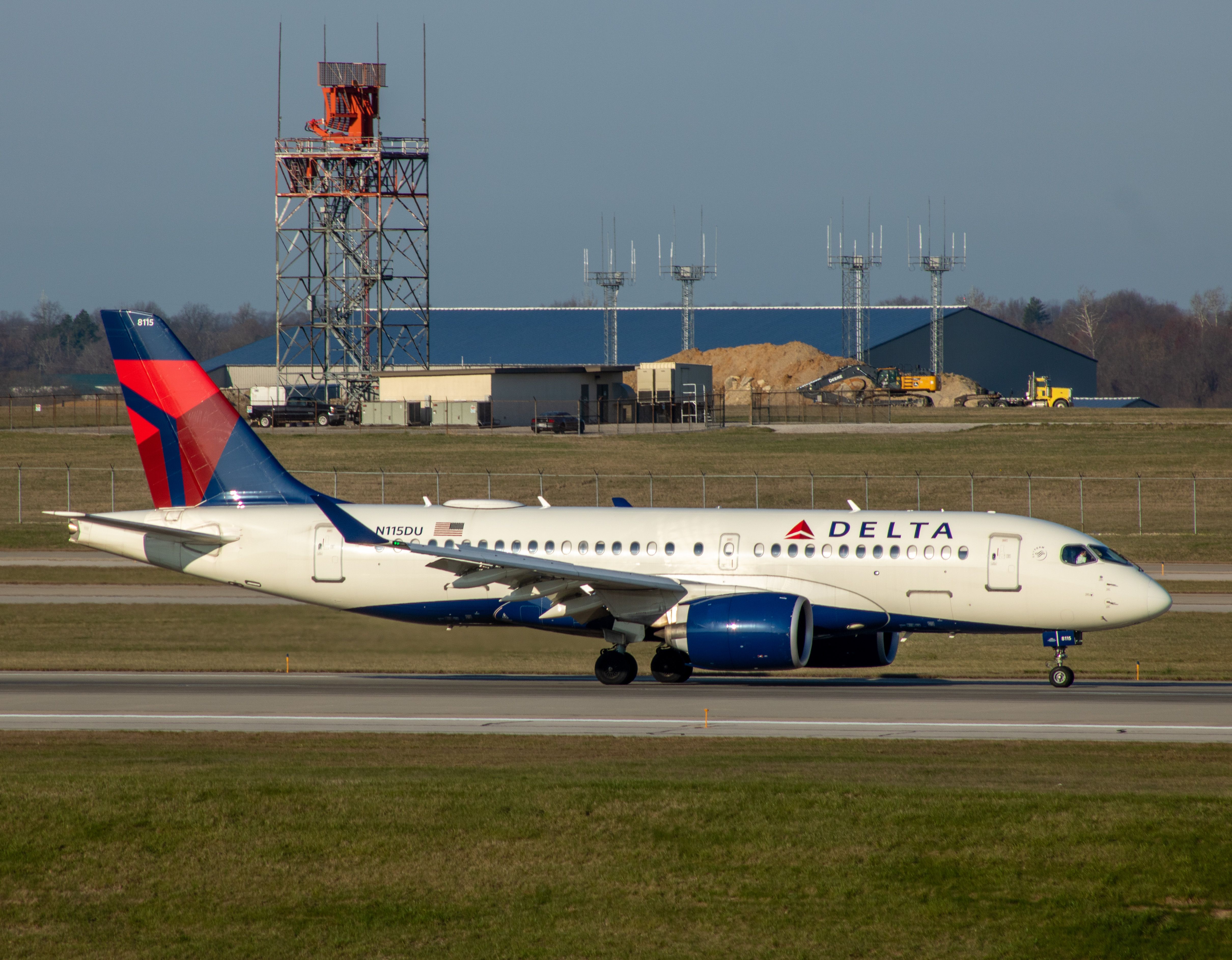 Full size: Delta Airlines Airbus A220-100 N115DU at Cincinnati/Northern Kentucky International Airport