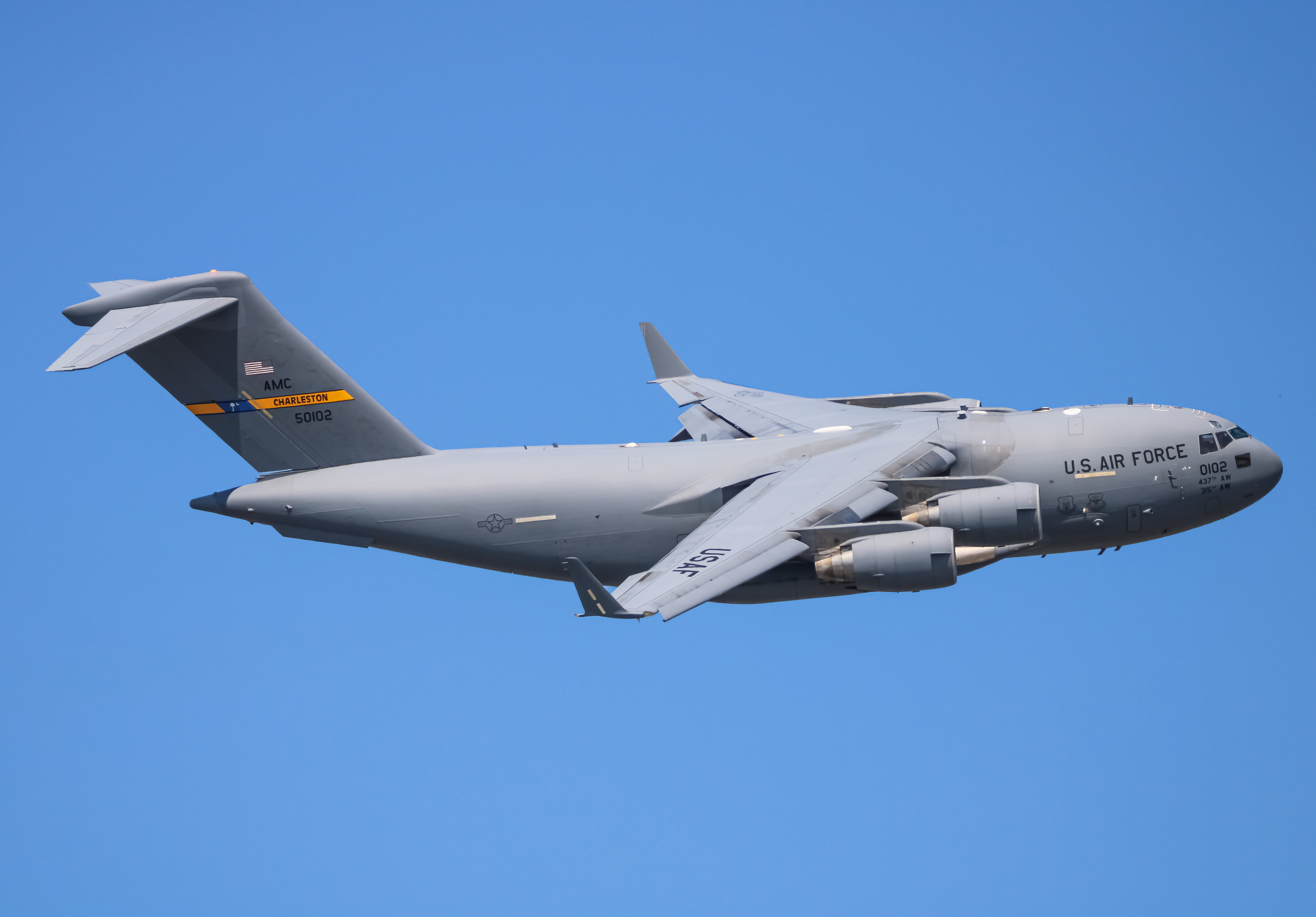 Full size: USAF - United States Air Force Boeing C-17 Globemaster III 95-0102 at Joint Base Andrews