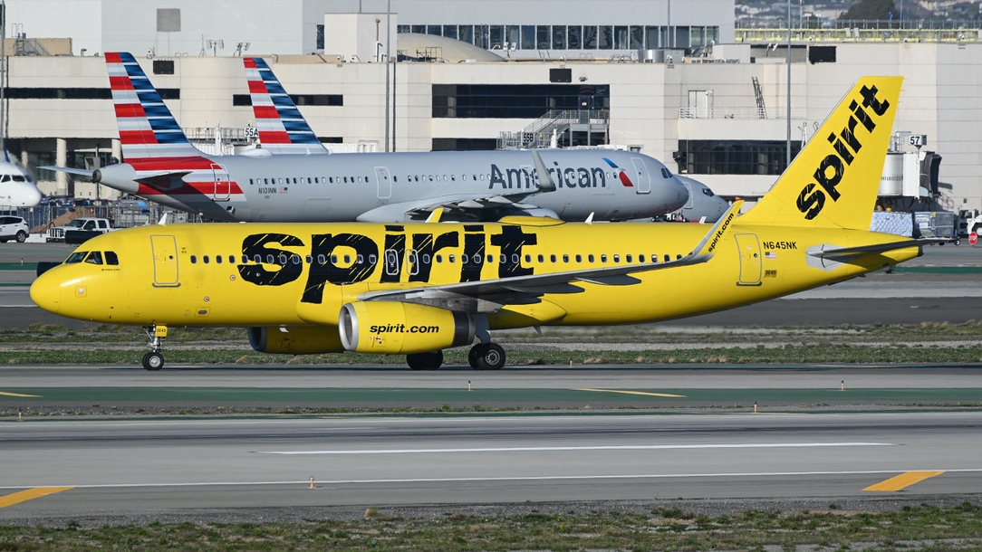 Full size: Spirit Airlines Airbus A320 N645NK at Los Angeles International Airport