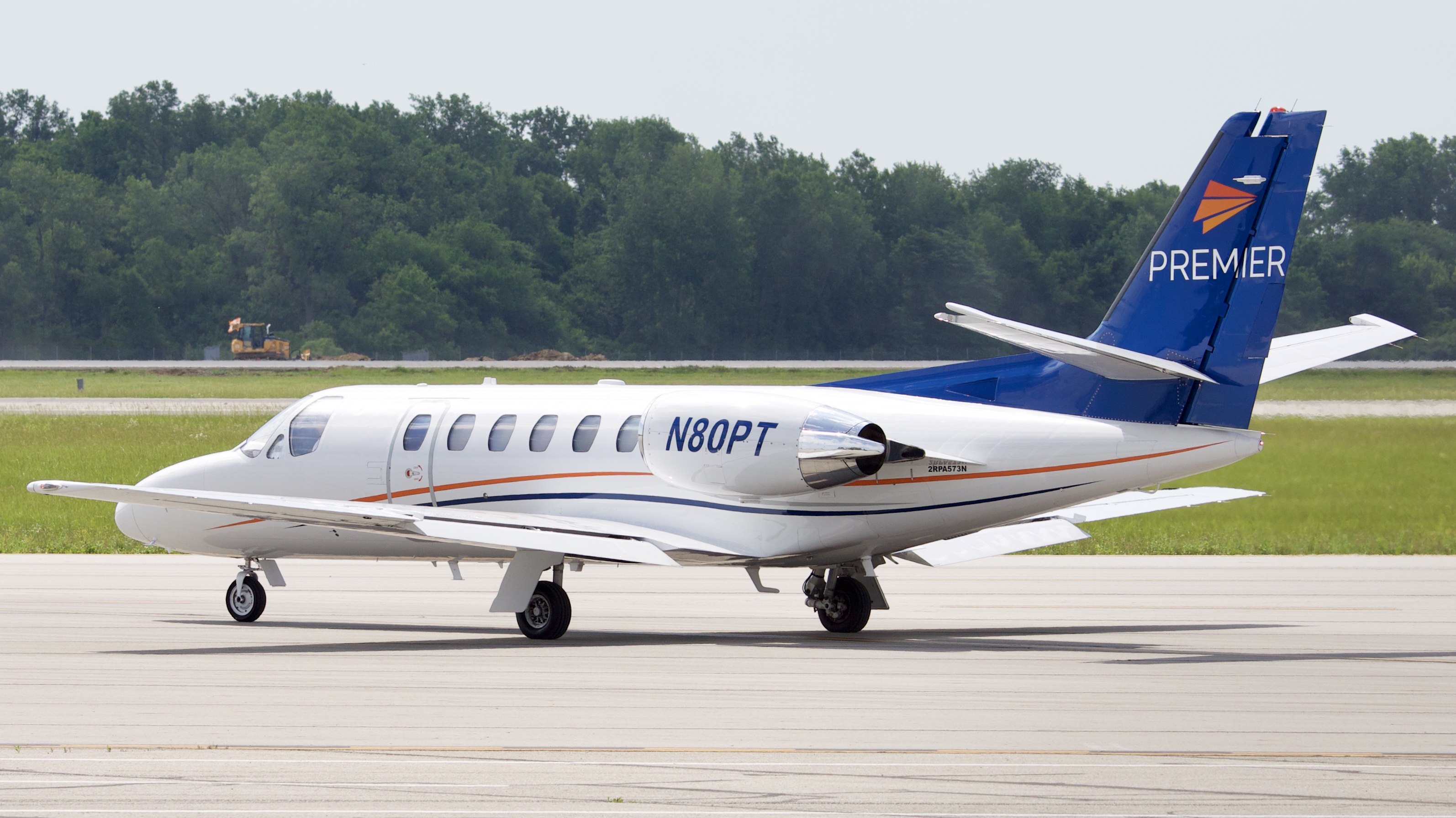 Full size: PRIVATE Cessna 550 Citation Bravo N80PT at Rickenbacker International Airport