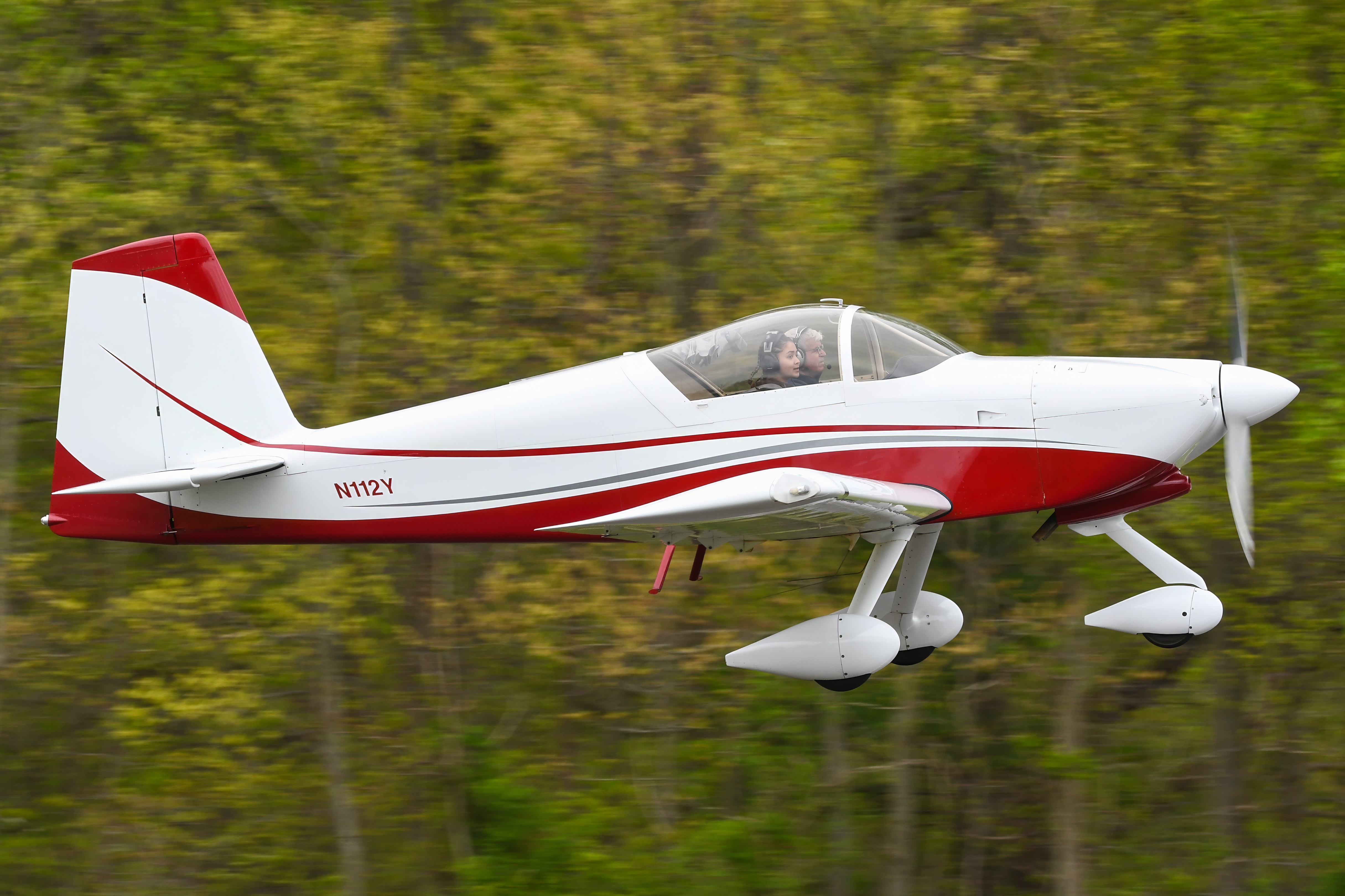 Full size: PRIVATE Vans RV-9A N112Y at Flying W Airport