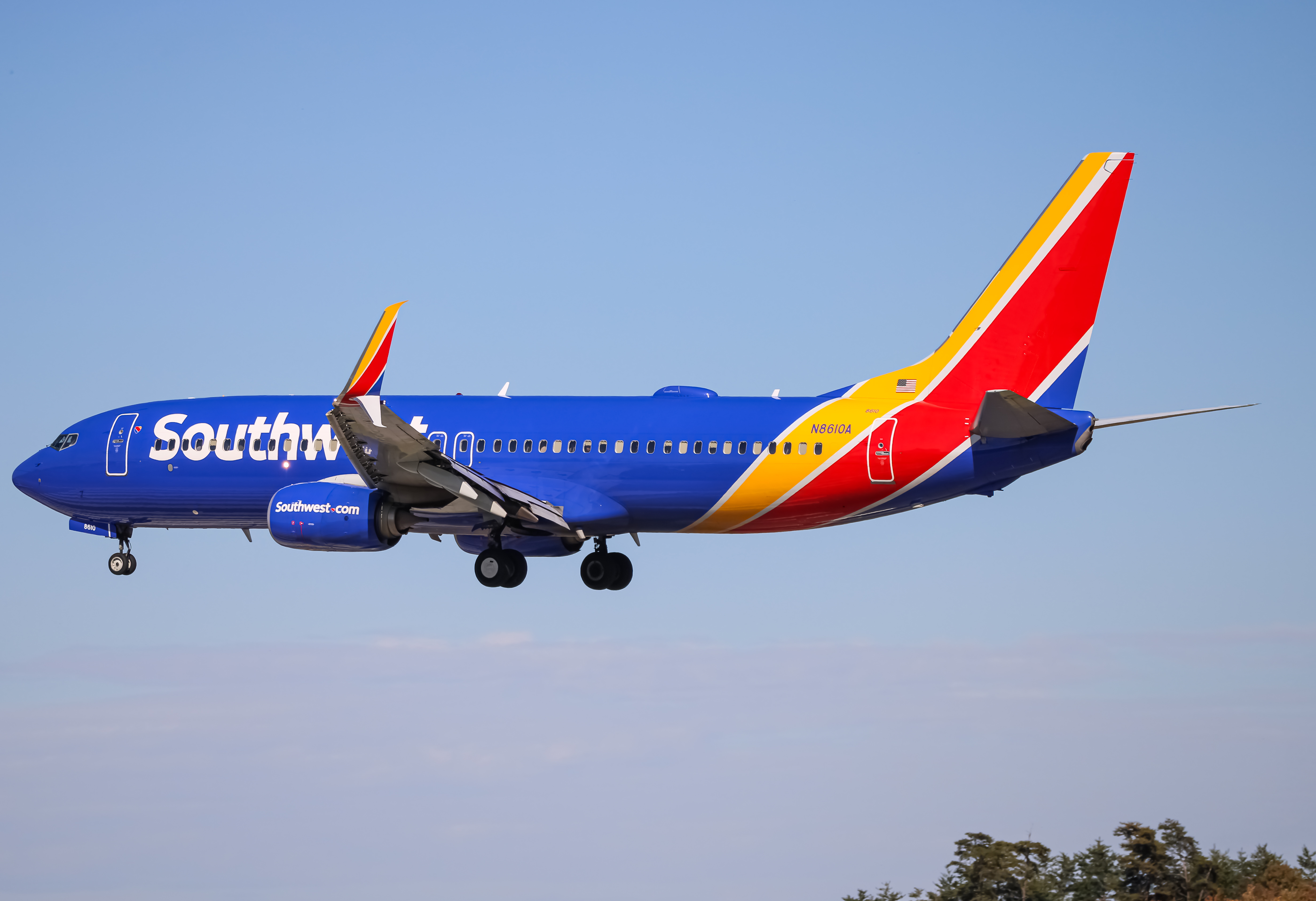 Full size: Southwest Airlines Boeing 737-800 N8610A at Baltimore/Washington International Thurgood Marshall Airport