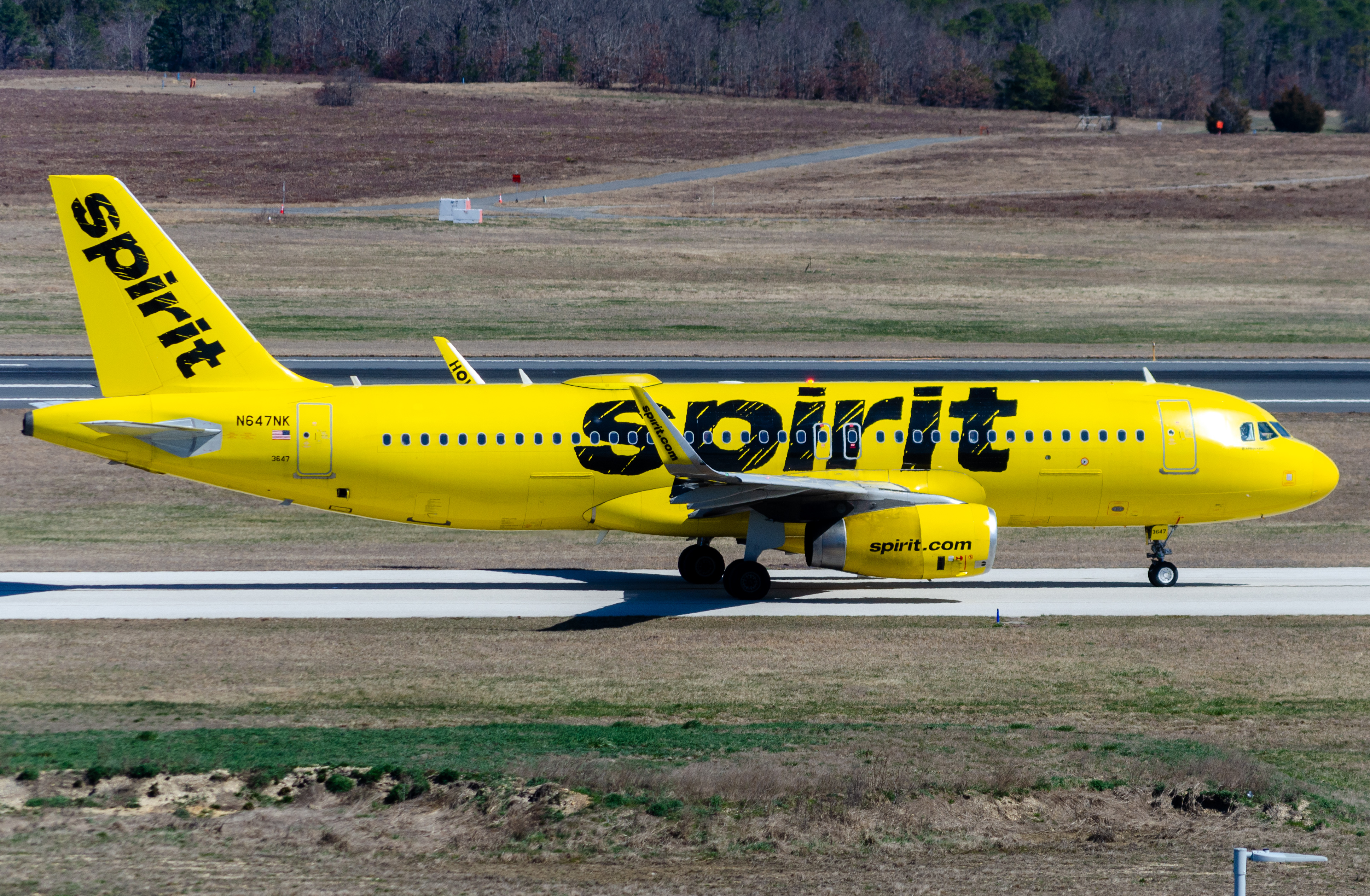 Full size: Spirit Airlines Airbus A320 N647NK at Atlantic City International Airport
