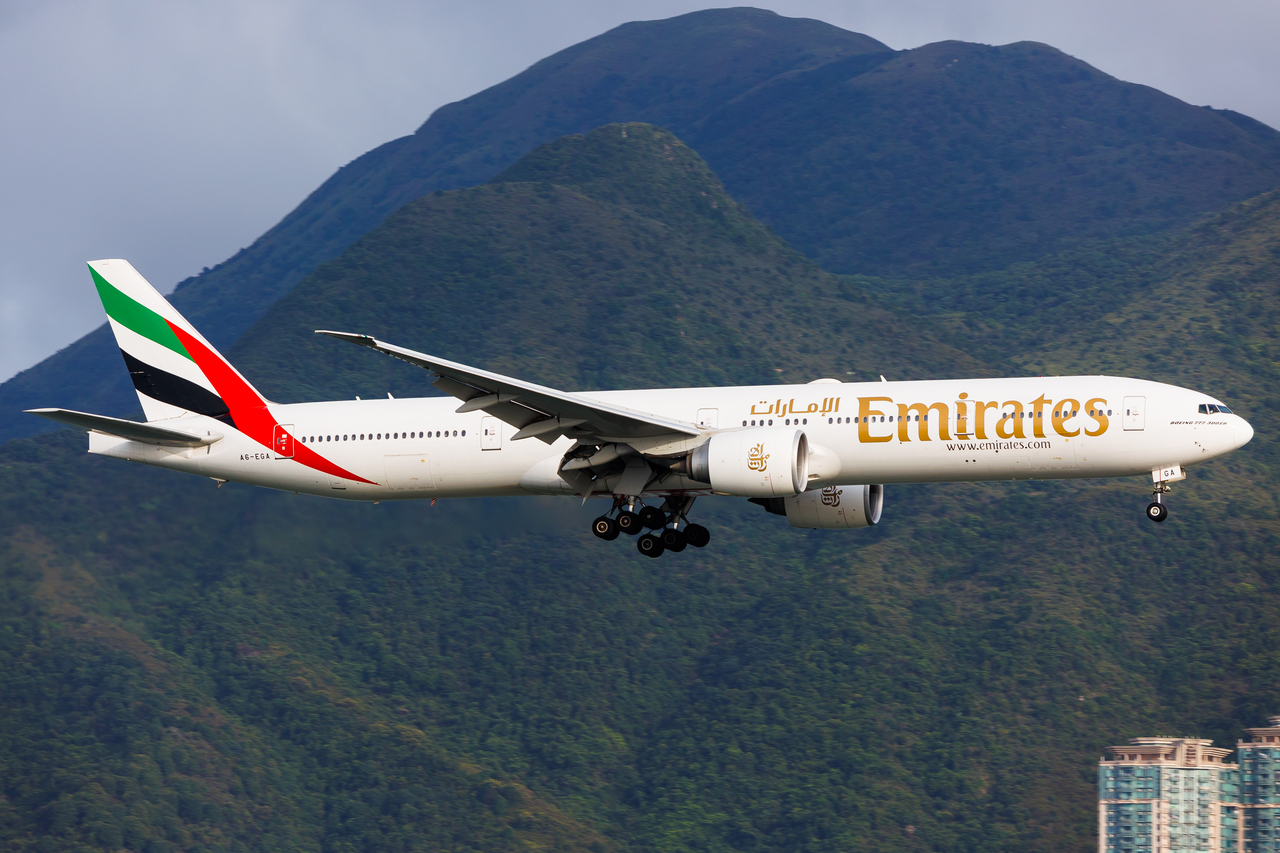 Full size: Emirates Boeing 777-300ER A6-EGA at Hong Kong International Airport