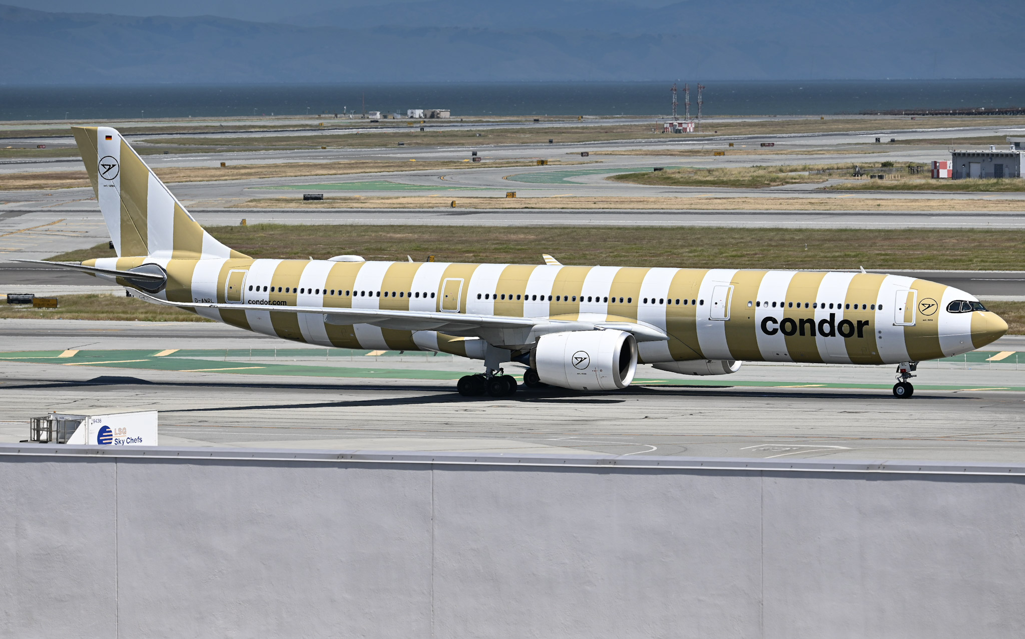 Full size: Condor Airbus A330-900 D-ANRL at San Francisco International Airport