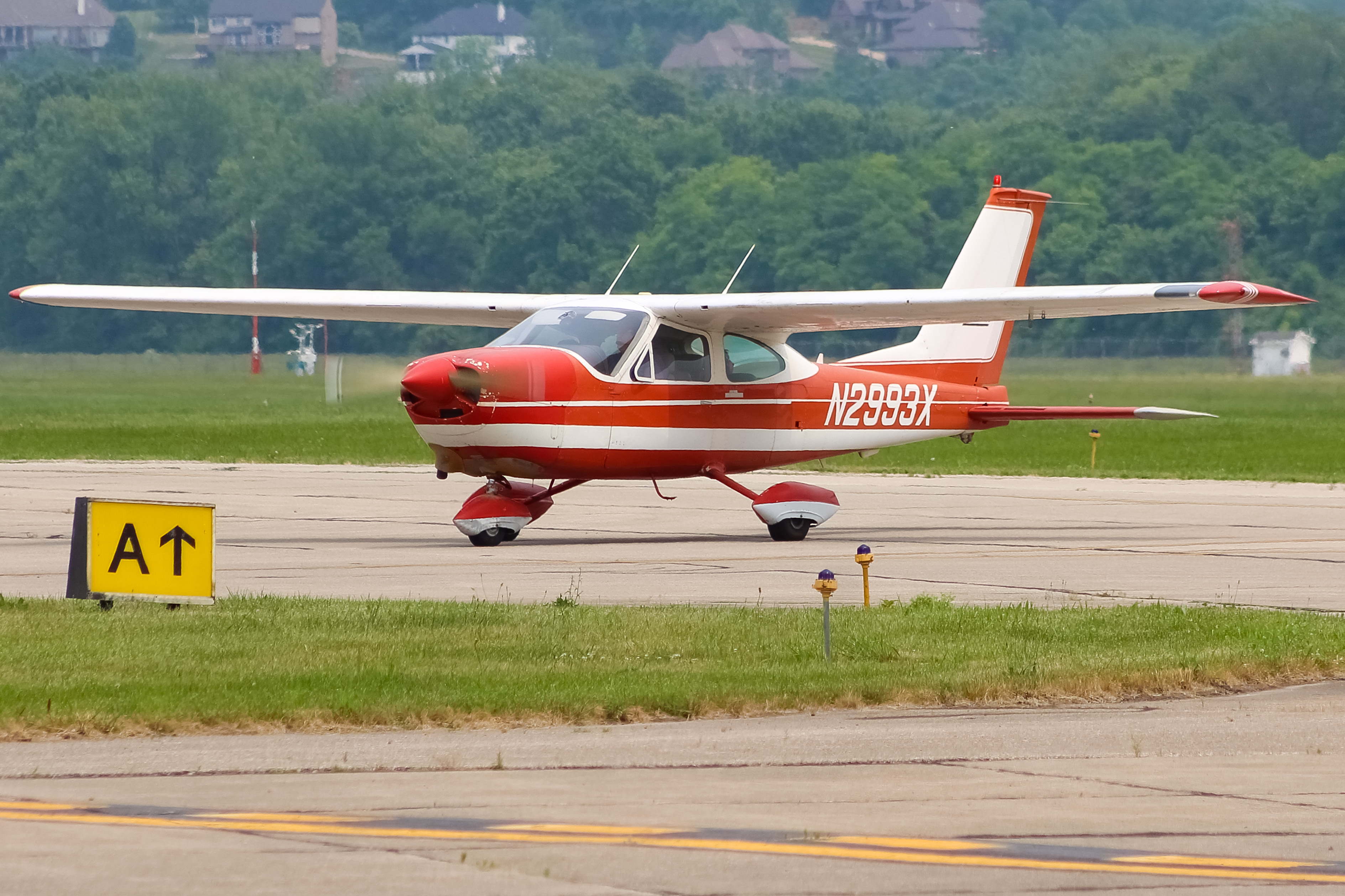 Full size: PRIVATE  Cessna 177 Cardinal N2993X at Cincinnati Municipal Airport/Lunken Field