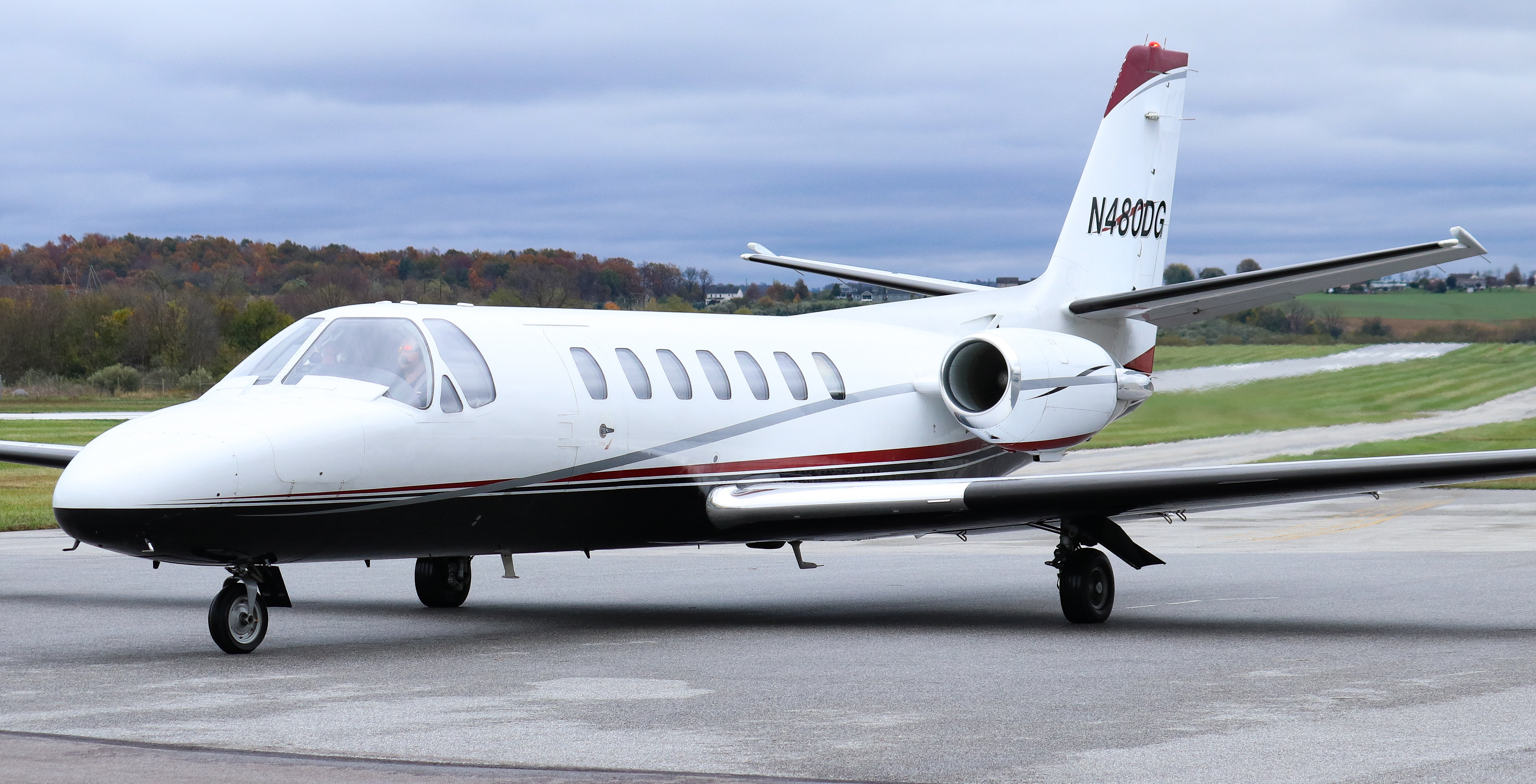 Full size: PRIVATE Cessna Citation 560 N480DG at York Airport