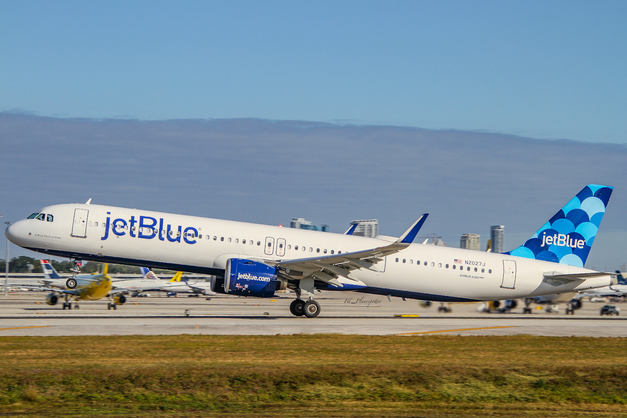 Full size: JetBlue Airways Airbus A321NEO N2027J at Fort Lauderdale/Hollywood International Airport