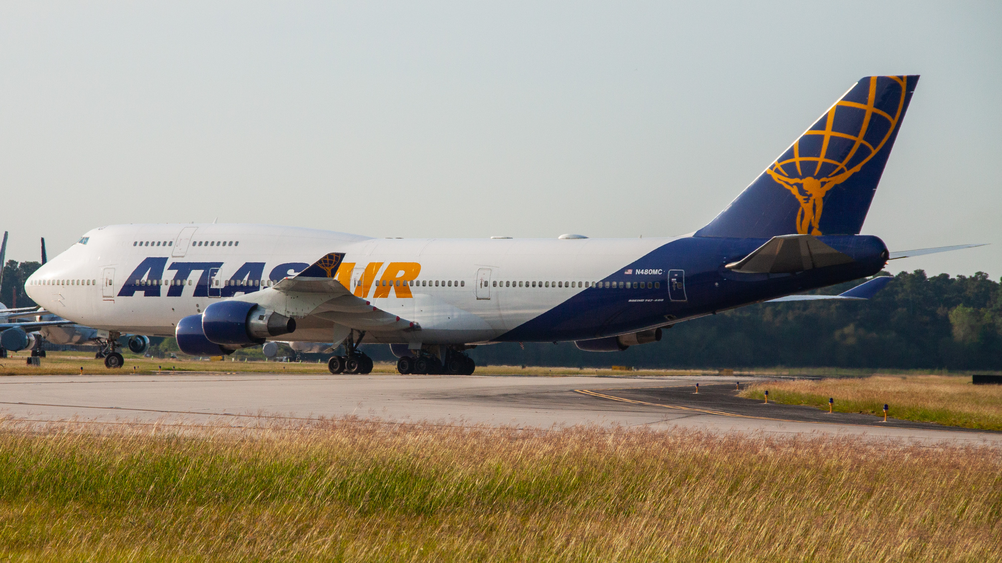 Full size: Atlas Air Boeing 747-400 N480MC at Houston-George Bush Intercontinental Airport