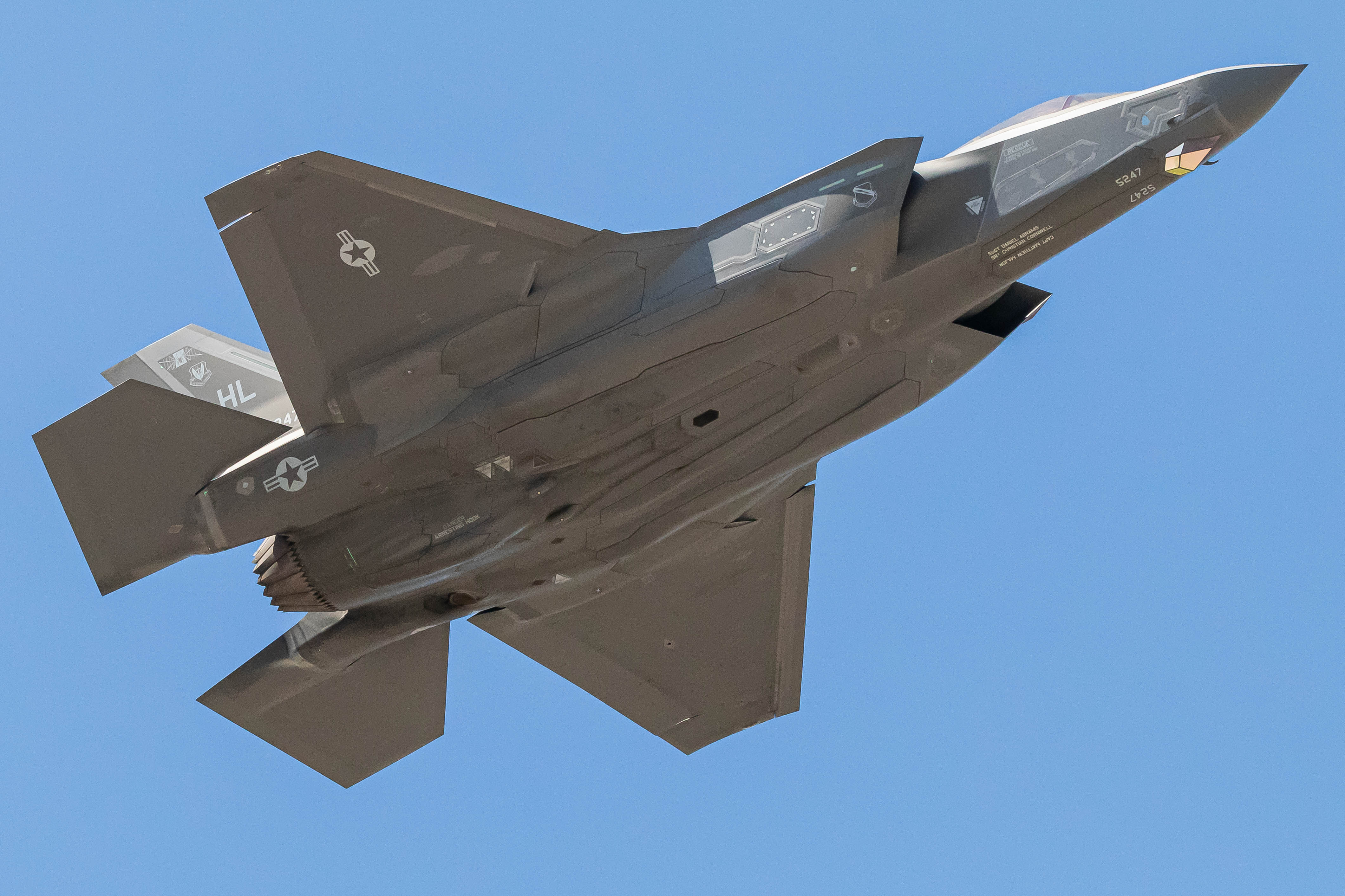 Full size: USAF - United States Air Force Lockheed Martin F-35 Lightning 17-5247 at Manchester Airport