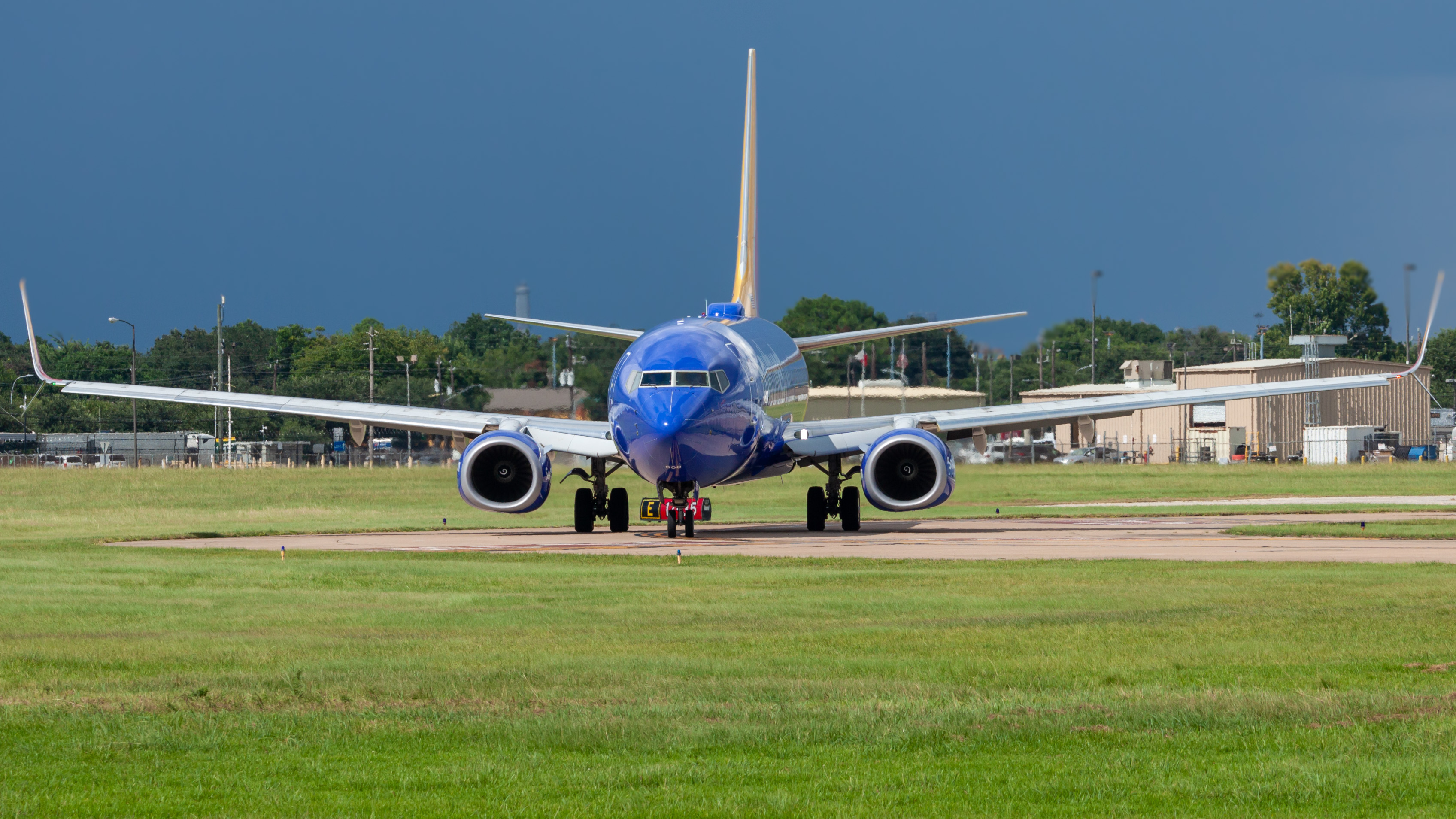 Full size: Southwest Airlines Boeing 737-800 N8545V at William P Hobby Airport