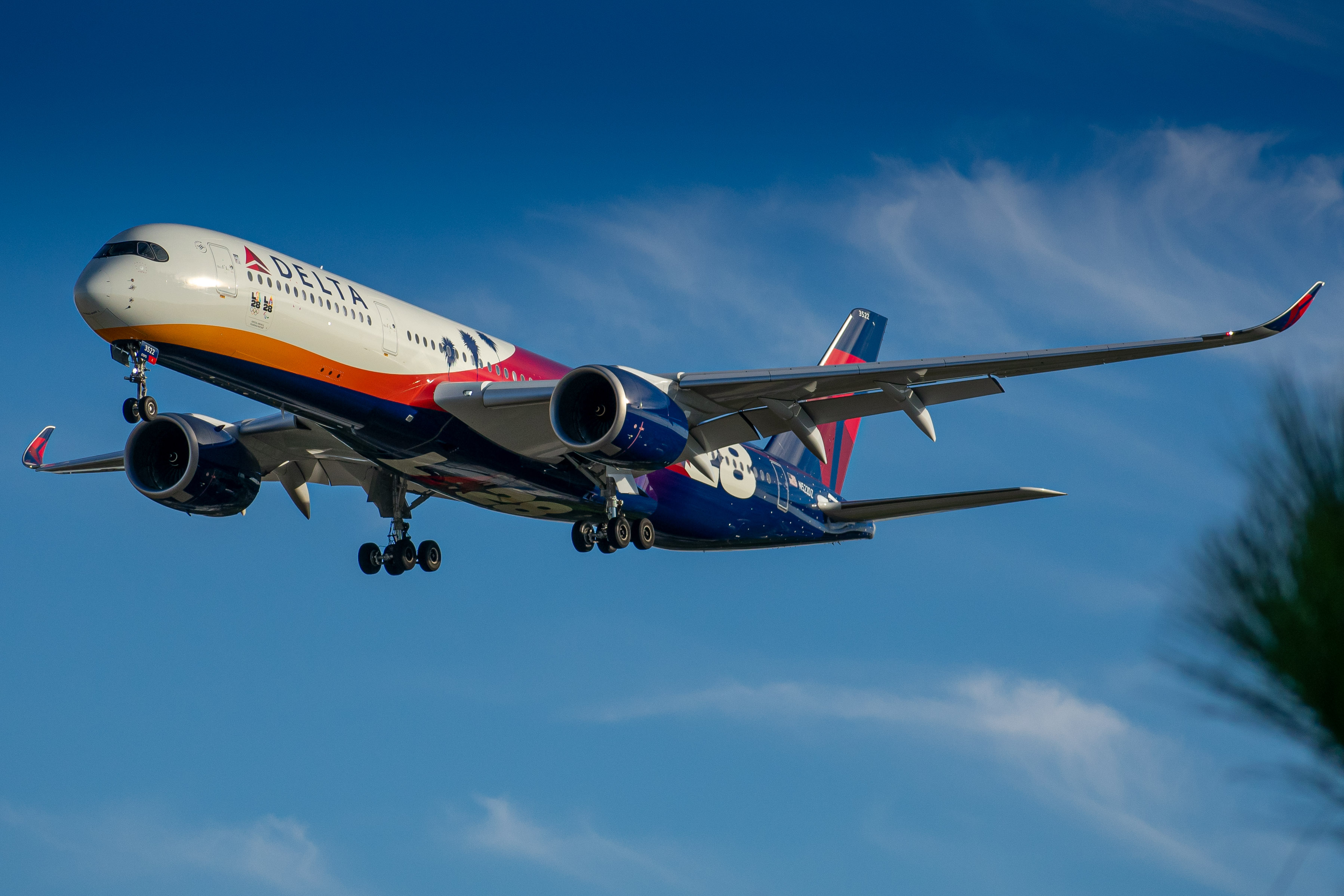 Full size: Delta Airlines Airbus A350-900 N522DZ at Orlando International Airport