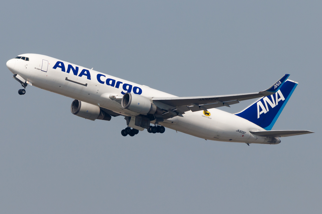 Full size: ANA Cargo Boeing 767-300F JA605F at Hong Kong International Airport