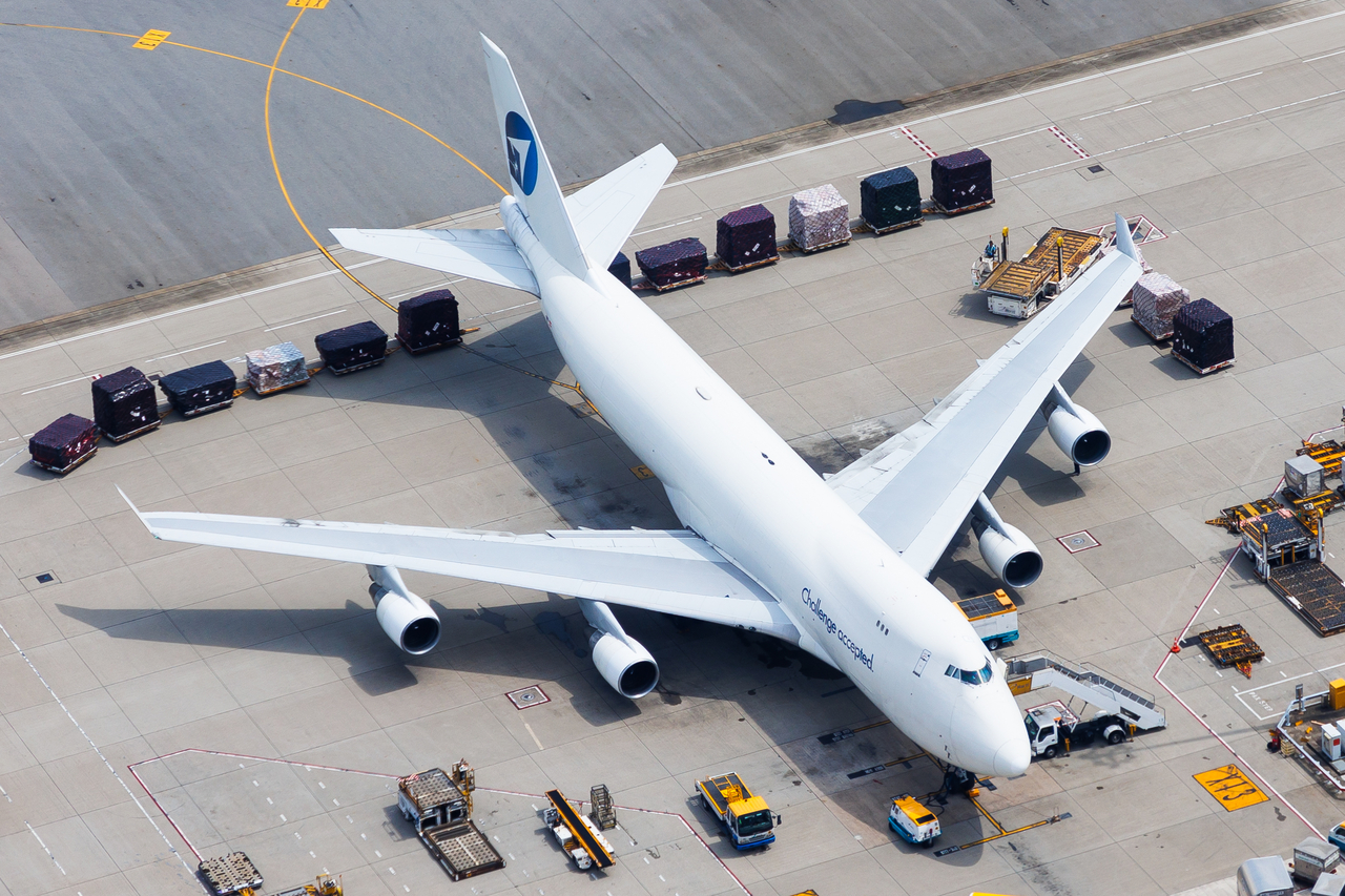 Full size: CAL Cargo Air Lines Boeing 747-400F 4X-ICA at Hong Kong International Airport