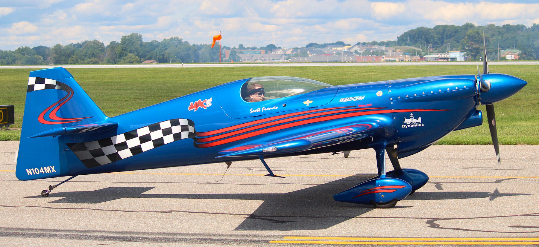 Full size: PRIVATE MX MXS  N104MX at Lancaster Airport