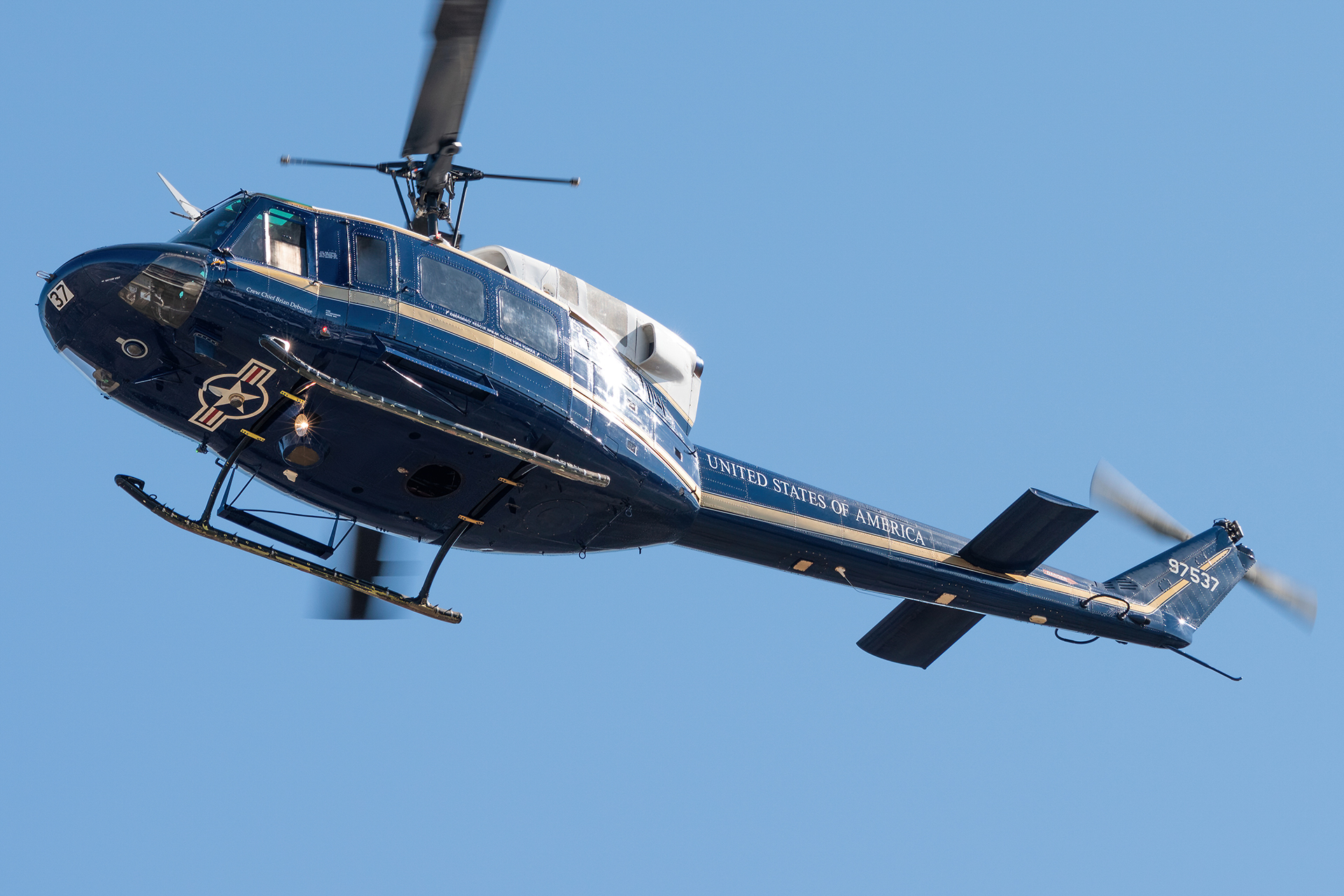Full size: USAF - United States Air Force Bell UH-1 Huey/Iroquois  69-7537 at College Park Airport