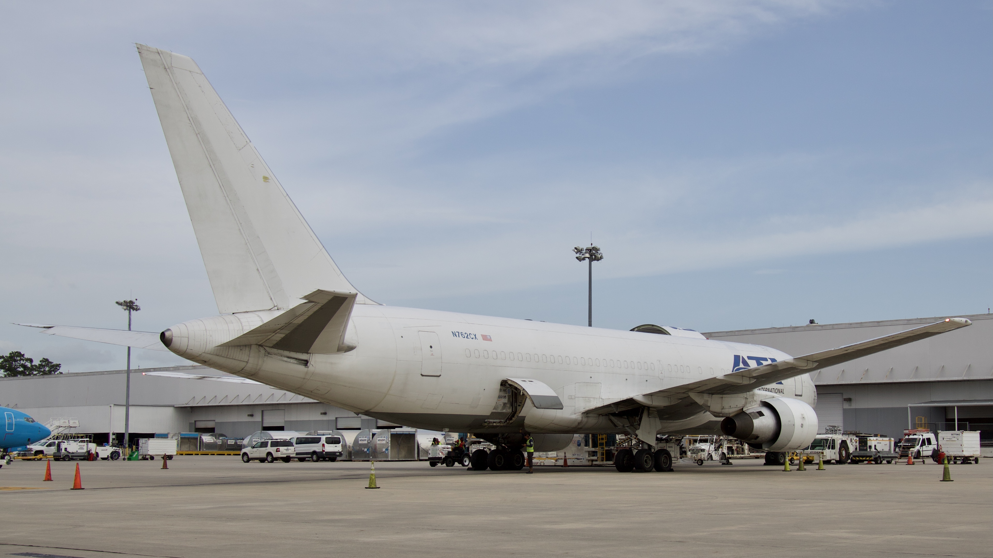 Full size: Air Transport International Boeing 767-200F N762CX at Houston-George Bush Intercontinental Airport