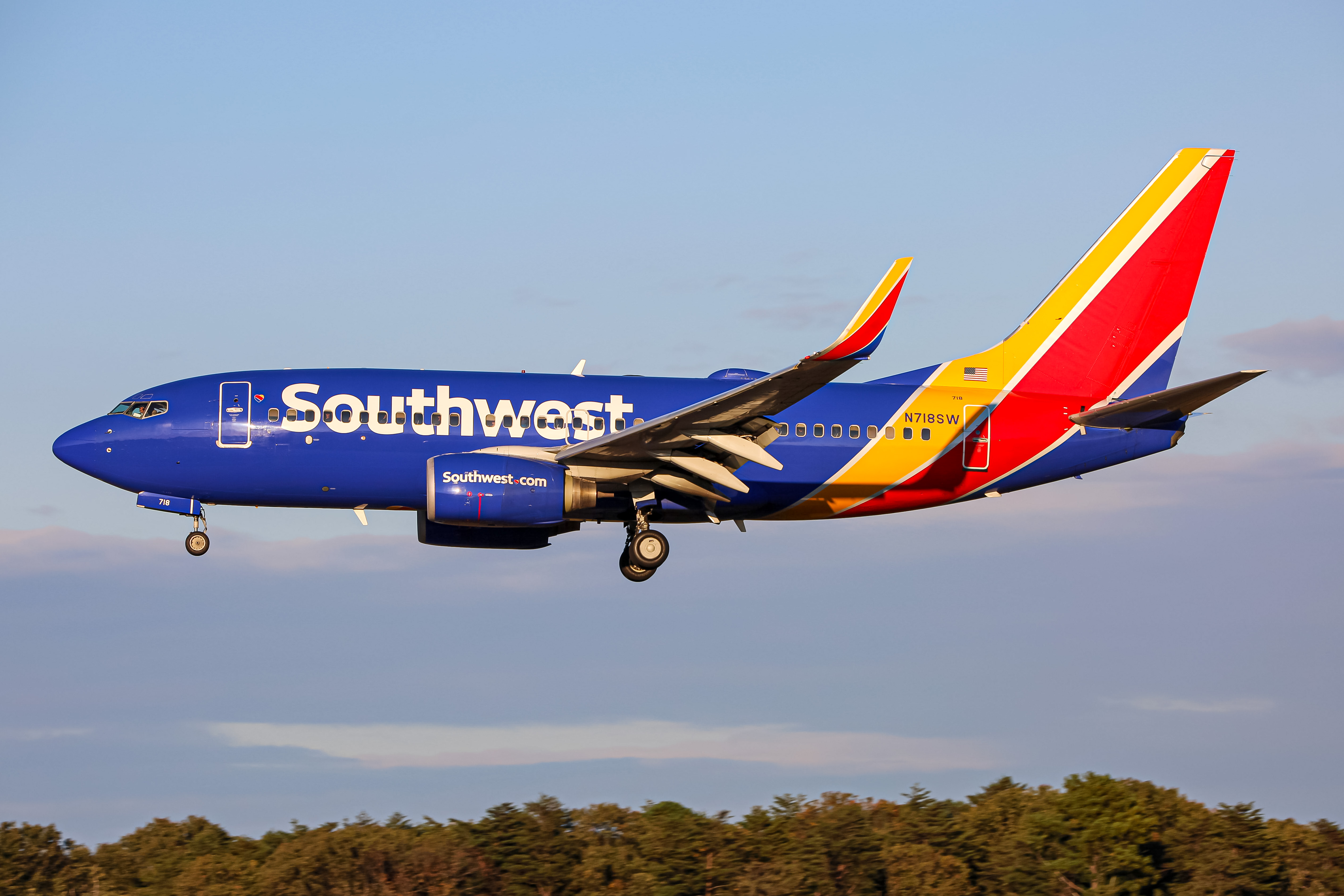 Full size: Southwest Airlines Boeing 737-700 N718SW at Baltimore/Washington International Thurgood Marshall Airport