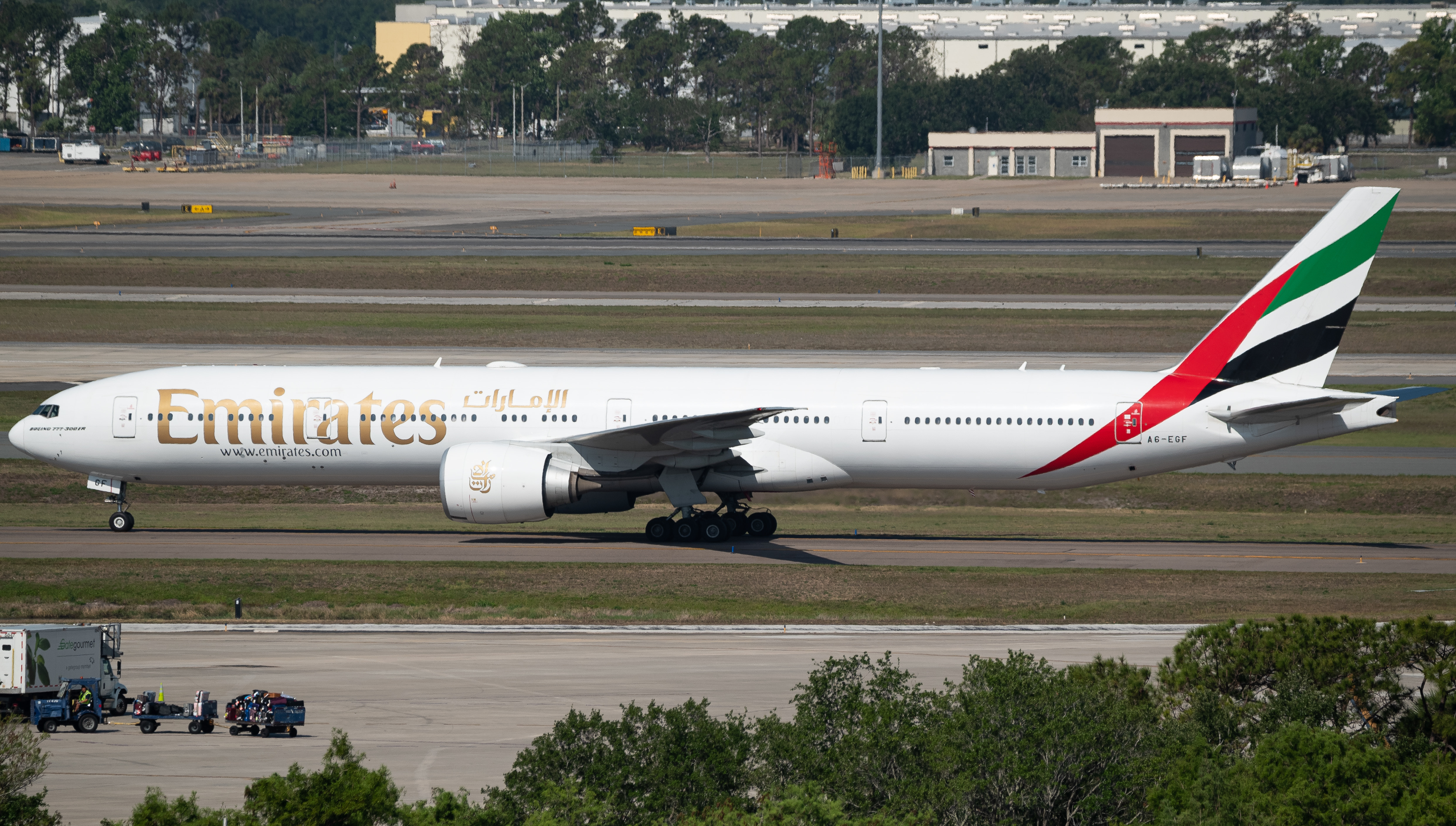 Full size: Emirates Boeing 777-300ER A6-EGF at Orlando International Airport