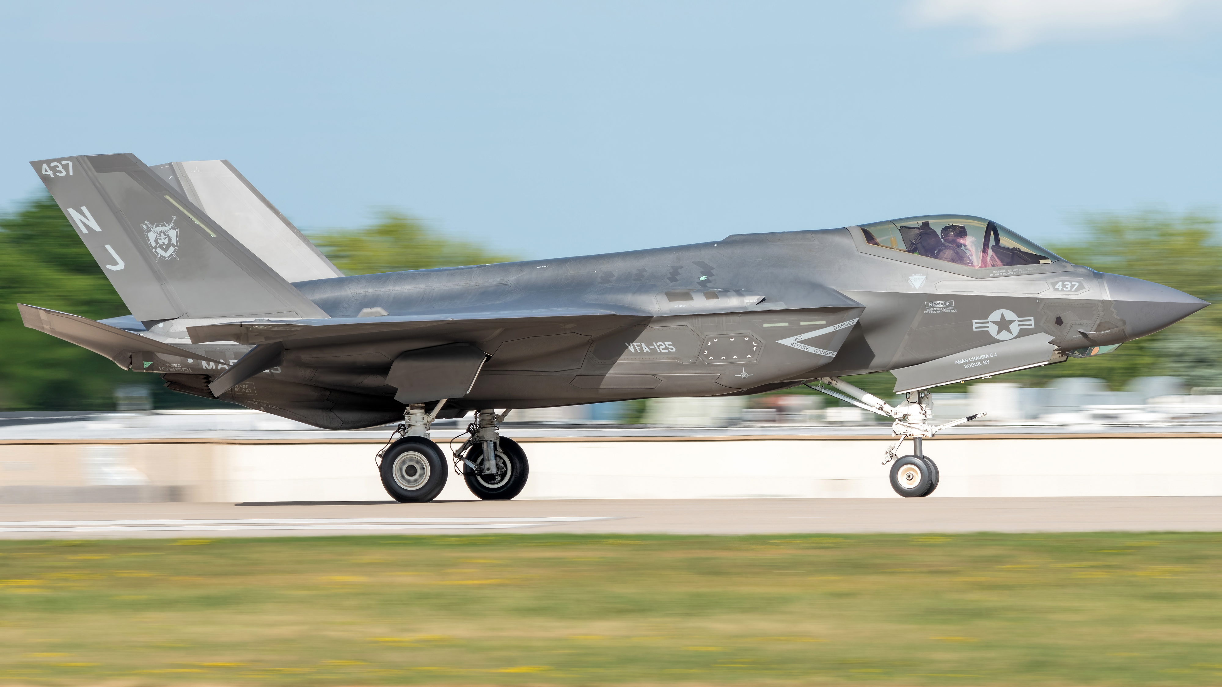 Full size: USN - United States Navy Lockheed Martin F-35 Lightning 169601 at Wittman Regional Airport