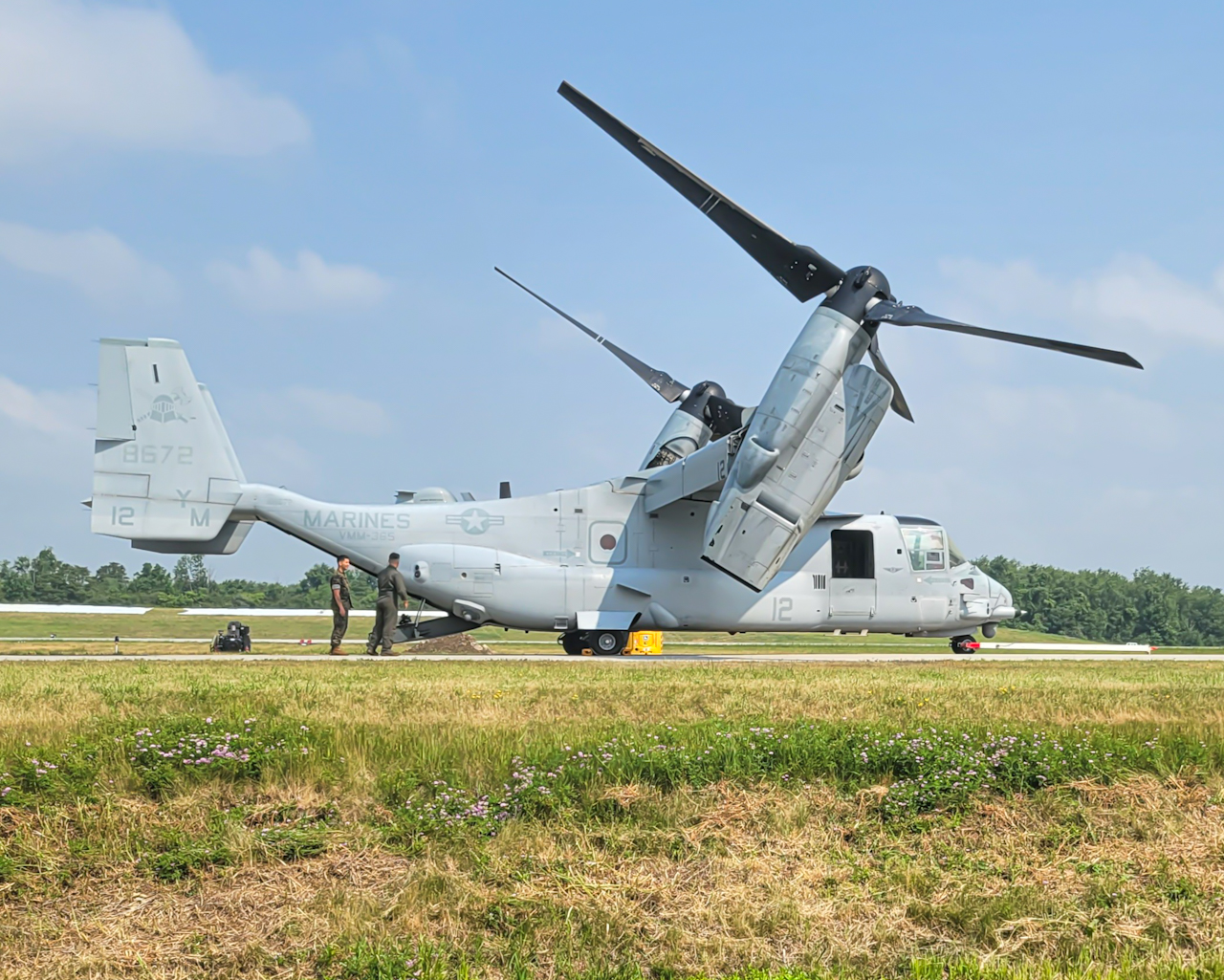 Full size: USN - United States Navy MV22 Osprey  12-8672 at Latrobe Arnold Palmer Regional Airport