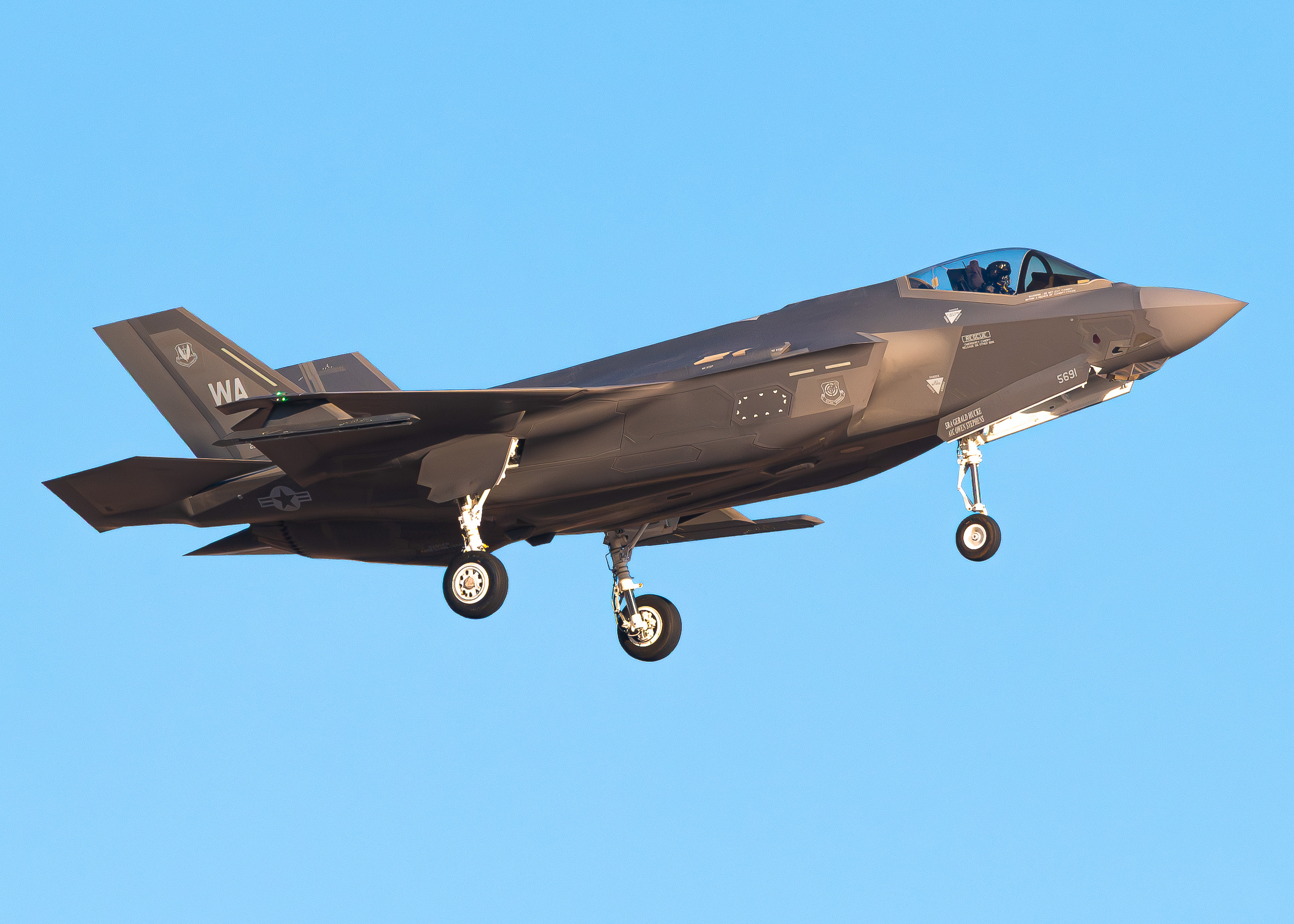 Full size: USAF - United States Air Force Lockheed Martin F-35 Lightning 22-5691 at Nellis Air Force Base