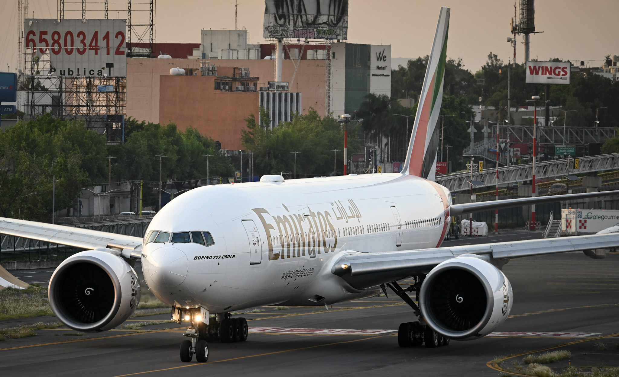 Full size: Emirates Boeing 777-200LR A6-EWA at Mexico City International Airport