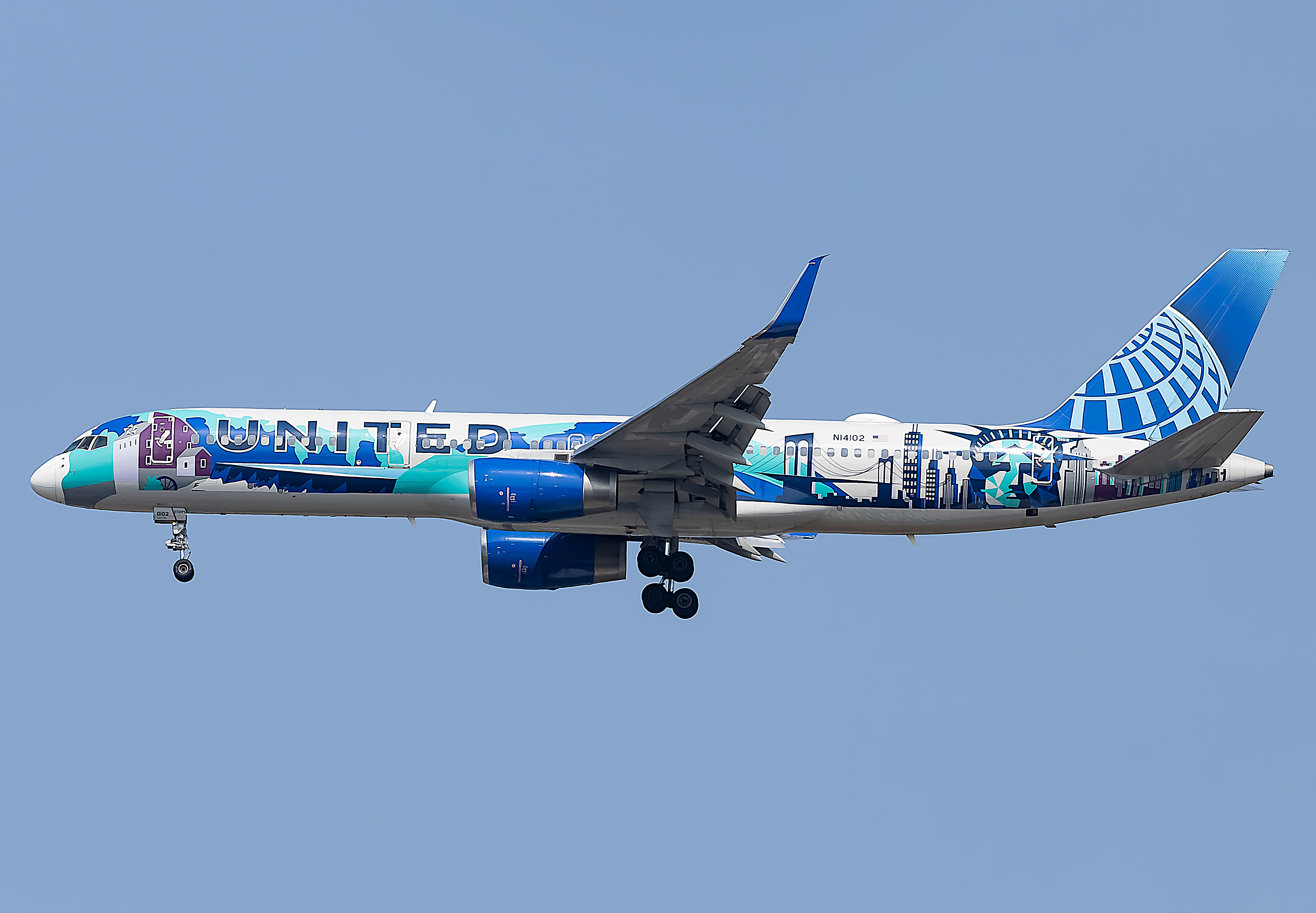 Full size: United Airlines Boeing 757-200 N14102 at Washington Dulles International Airport