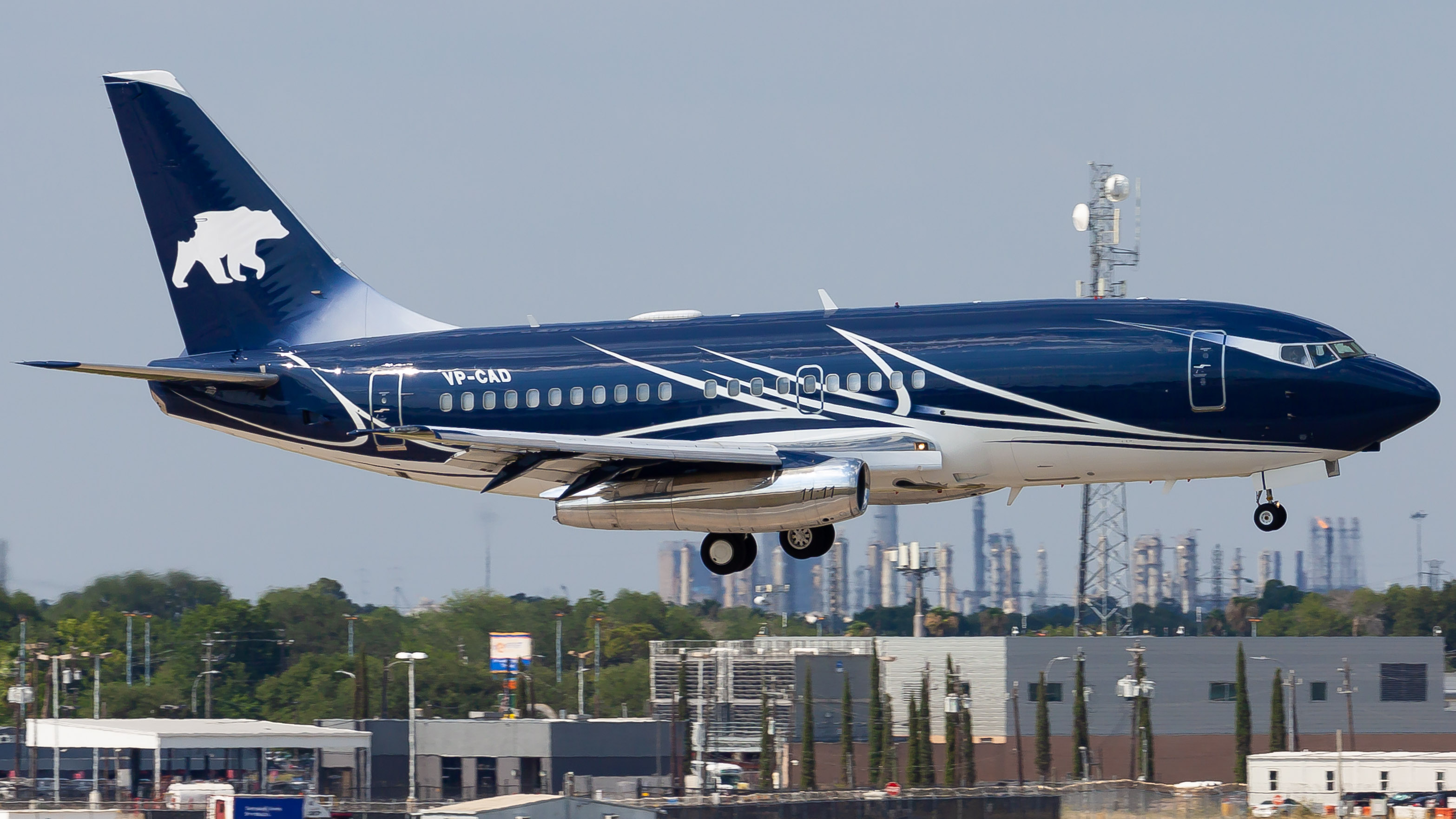 Full size: PRIVATE Boeing 737-200 VP-CAD at William P Hobby Airport